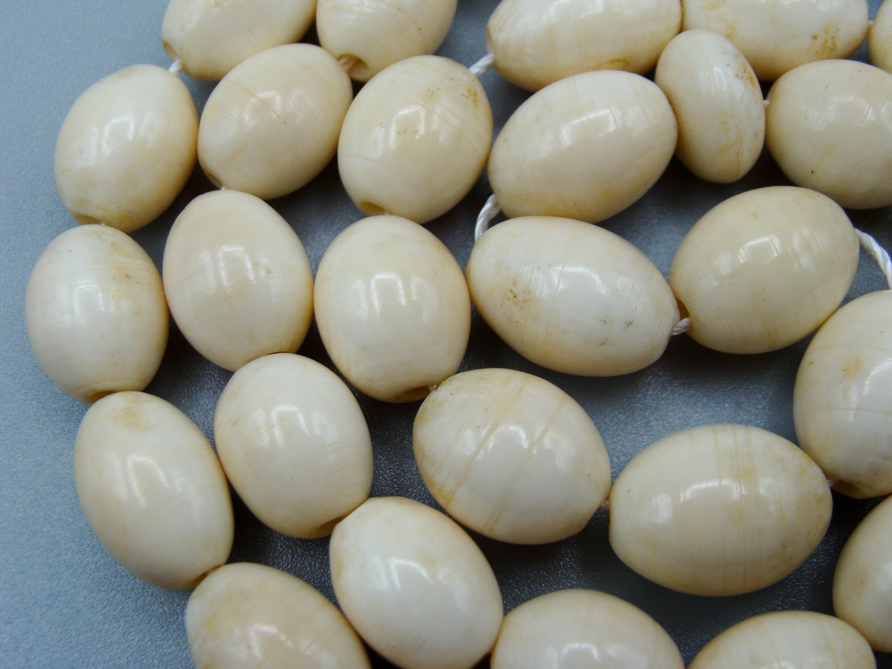 Antique Ivory, Natural Ivory, Mediterranean Ivory, handcarved Ivory, Asien Ivory, Elephant Ivory, Ivory Chain, Ivory necklace, Ivory Rosary, Rosary beads,  مسبحة, Masbaha, Muslim prayer beads, Sterling Silver