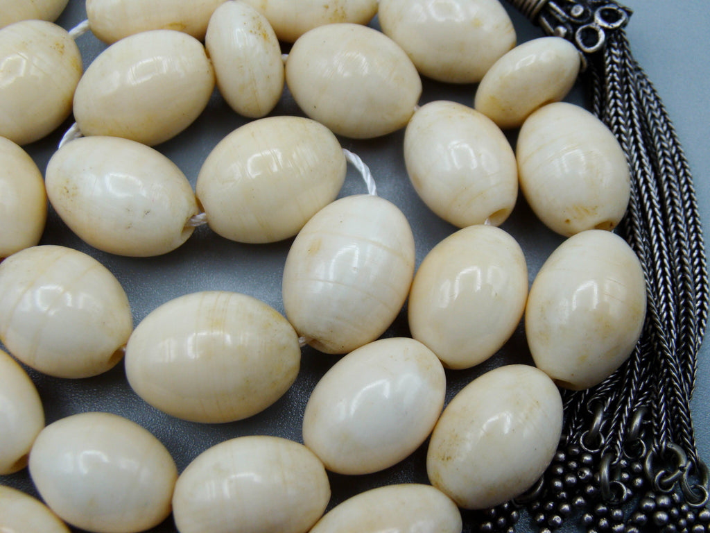 Antique Ivory, Natural Ivory, Mediterranean Ivory, handcarved Ivory, Asien Ivory, Elephant Ivory, Ivory Chain, Ivory necklace, Ivory Rosary, Rosary beads,  مسبحة, Masbaha, Muslim prayer beads, Sterling Silver