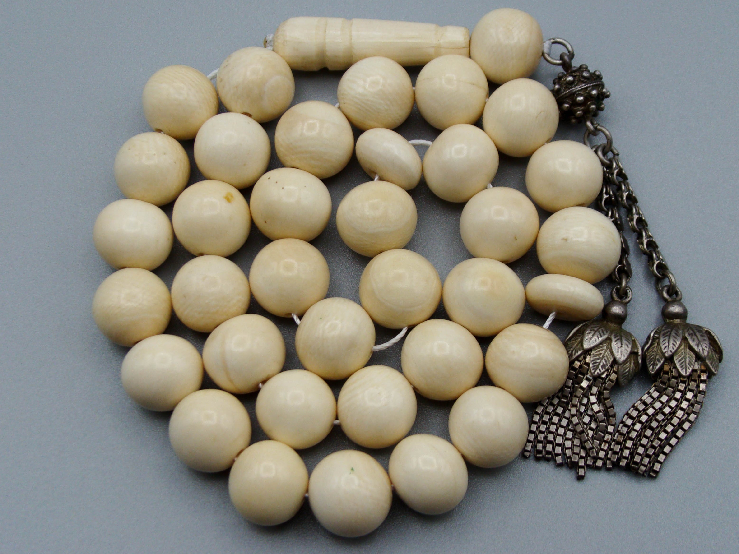 Antique Ivory, Natural Ivory, Mediterranean Ivory, handcarved Ivory, Asien Ivory, Elephant Ivory, Ivory Chain, Ivory necklace, Ivory Rosary, Rosary beads,  مسبحة, Masbaha, Muslim prayer beads, Sterling Silver