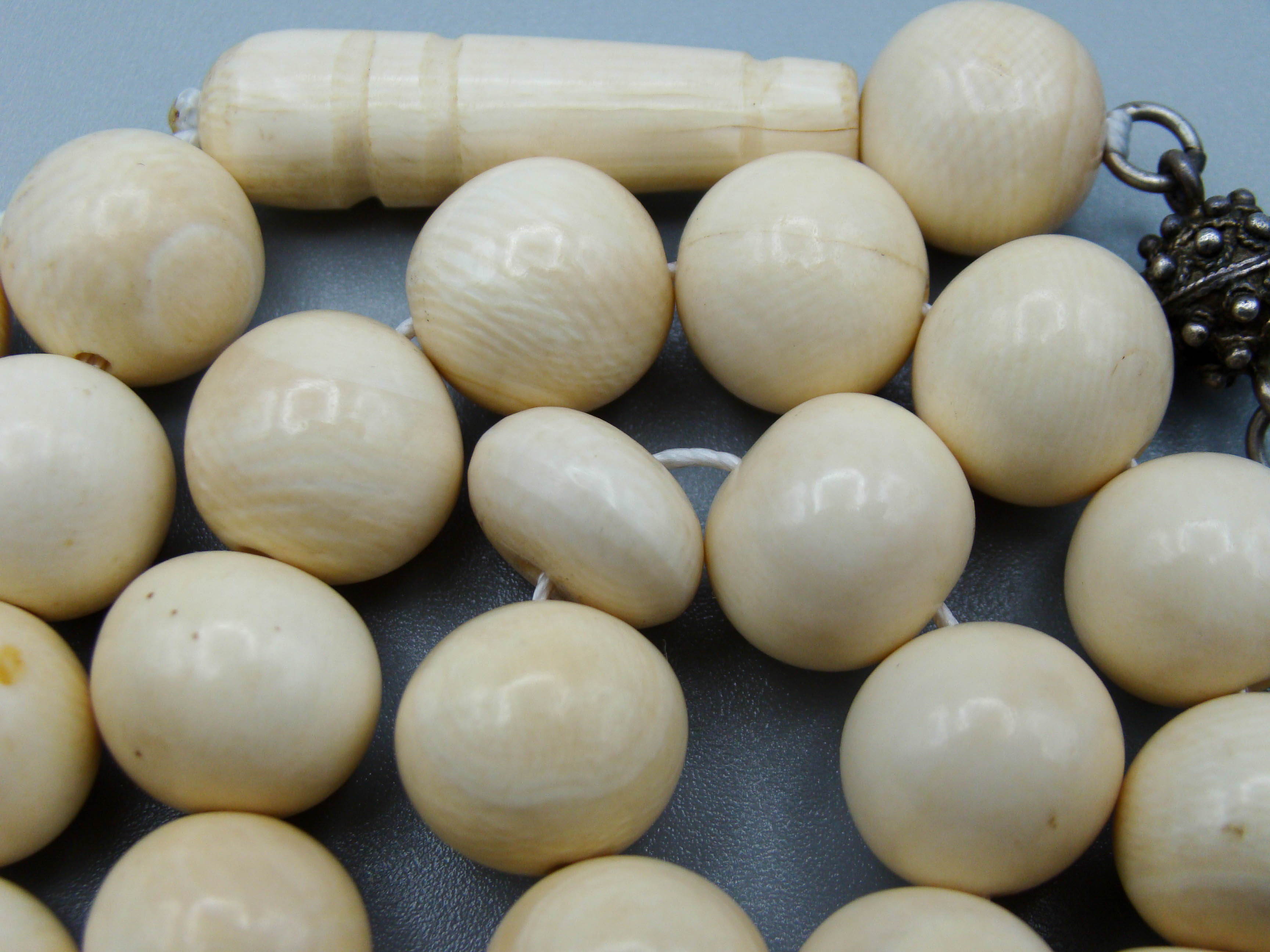 Antique Ivory, Natural Ivory, Mediterranean Ivory, handcarved Ivory, Asien Ivory, Elephant Ivory, Ivory Chain, Ivory necklace, Ivory Rosary, Rosary beads,  مسبحة, Masbaha, Muslim prayer beads, Sterling Silver