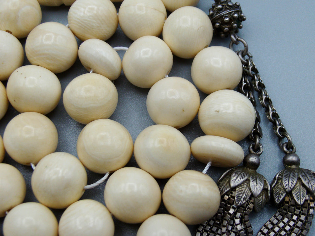 Antique Ivory, Natural Ivory, Mediterranean Ivory, handcarved Ivory, Asien Ivory, Elephant Ivory, Ivory Chain, Ivory necklace, Ivory Rosary, Rosary beads,  مسبحة, Masbaha, Muslim prayer beads, Sterling Silver