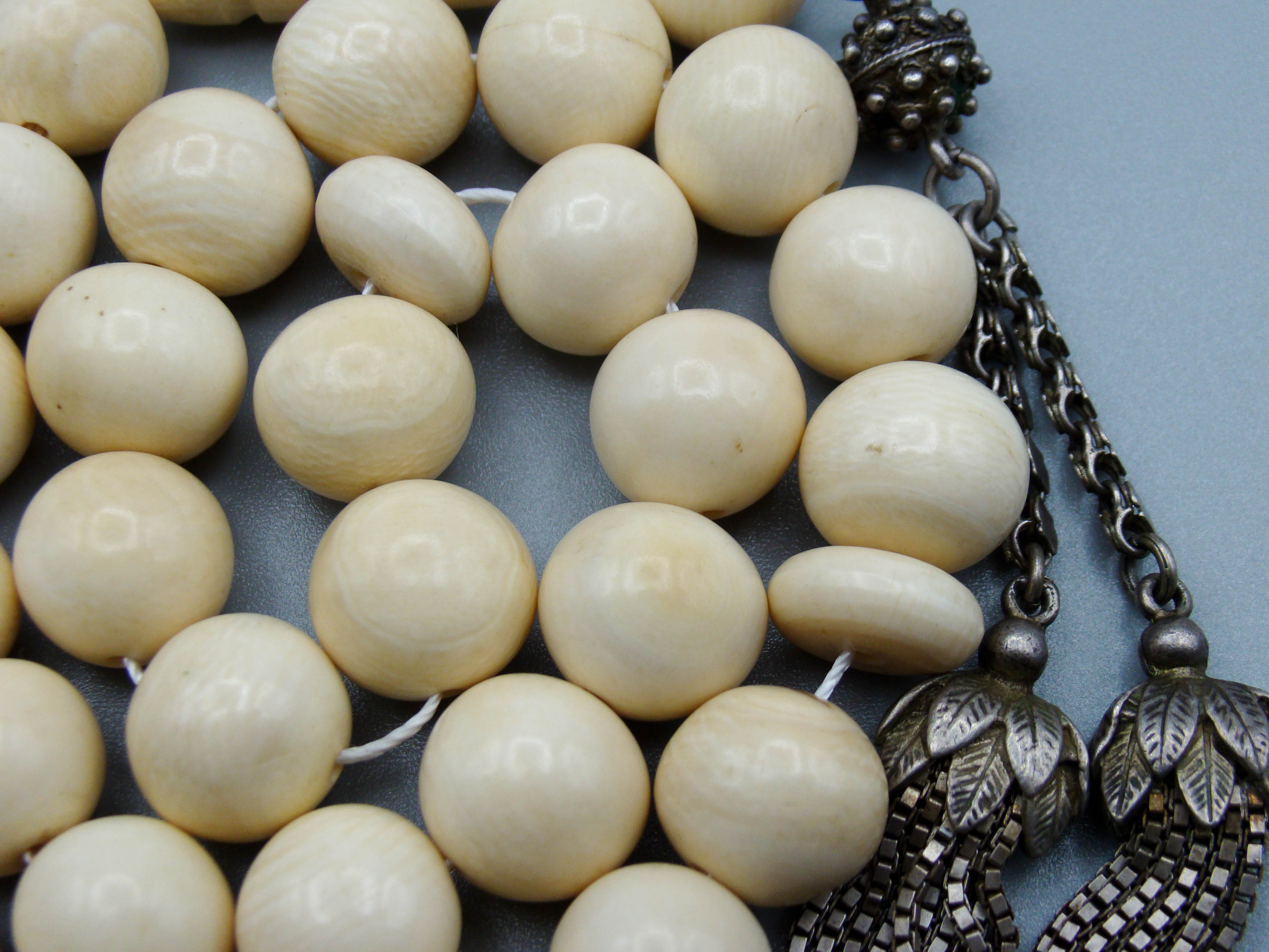 Antique Ivory, Natural Ivory, Mediterranean Ivory, handcarved Ivory, Asien Ivory, Elephant Ivory, Ivory Chain, Ivory necklace, Ivory Rosary, Rosary beads,  مسبحة, Masbaha, Muslim prayer beads, Sterling Silver