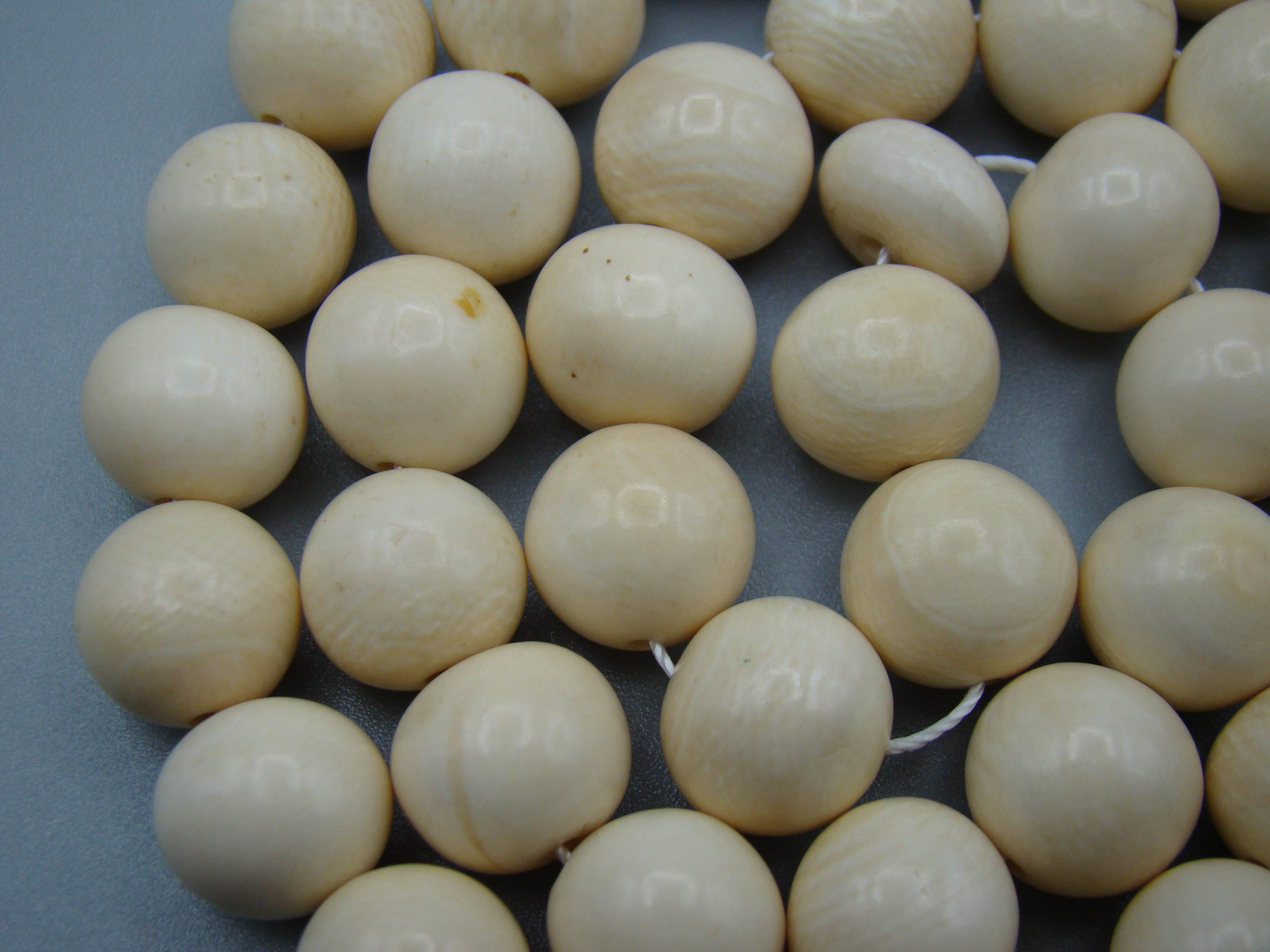 Antique Ivory, Natural Ivory, Mediterranean Ivory, handcarved Ivory, Asien Ivory, Elephant Ivory, Ivory Chain, Ivory necklace, Ivory Rosary, Rosary beads,  مسبحة, Masbaha, Muslim prayer beads, Sterling Silver