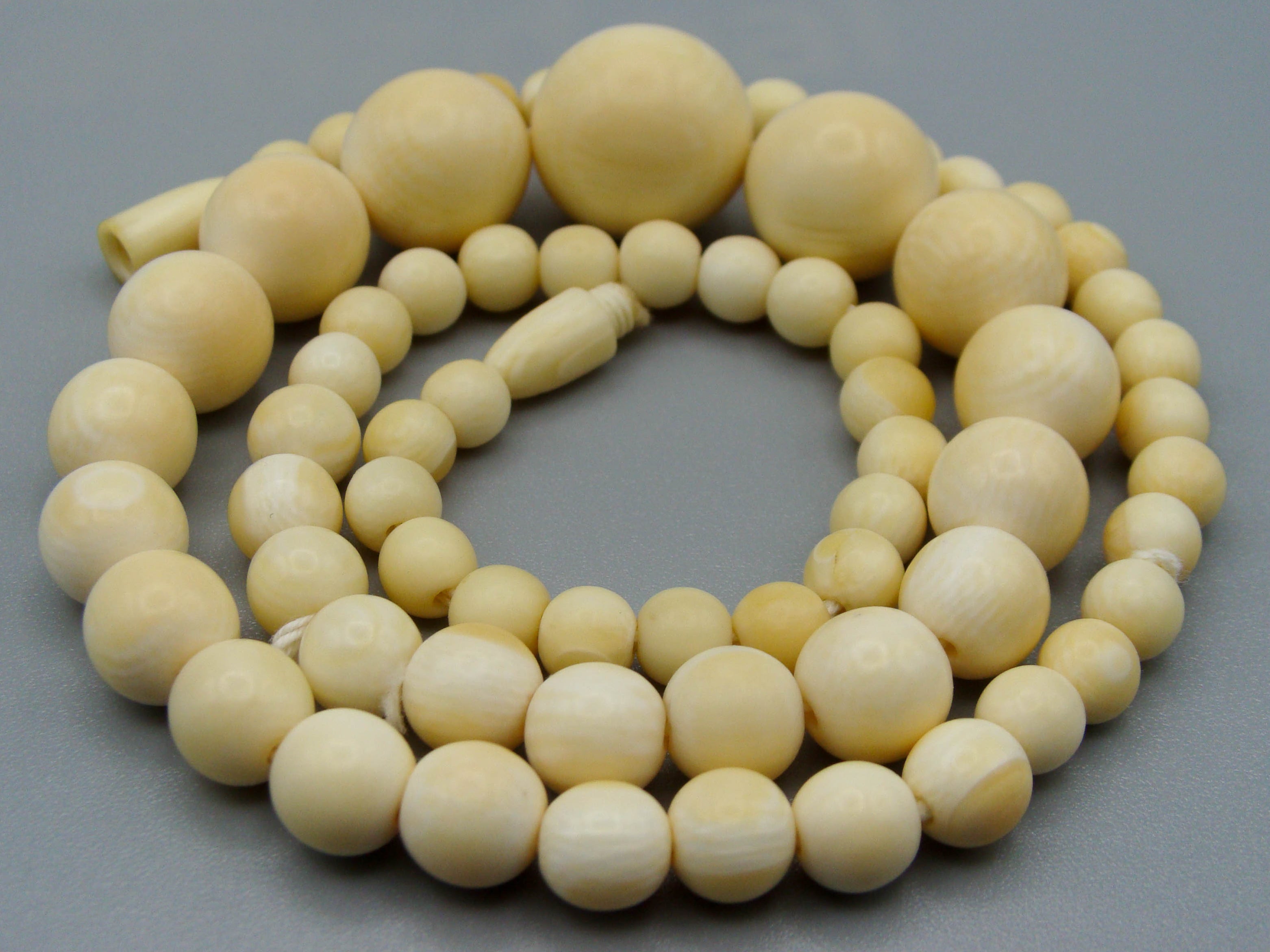 Antique Ivory, Natural Ivory, Ivory Necklace, Mediterranean Ivory, handcarved Ivory, Asien Ivory, Elephant Ivory, Ivory Chain