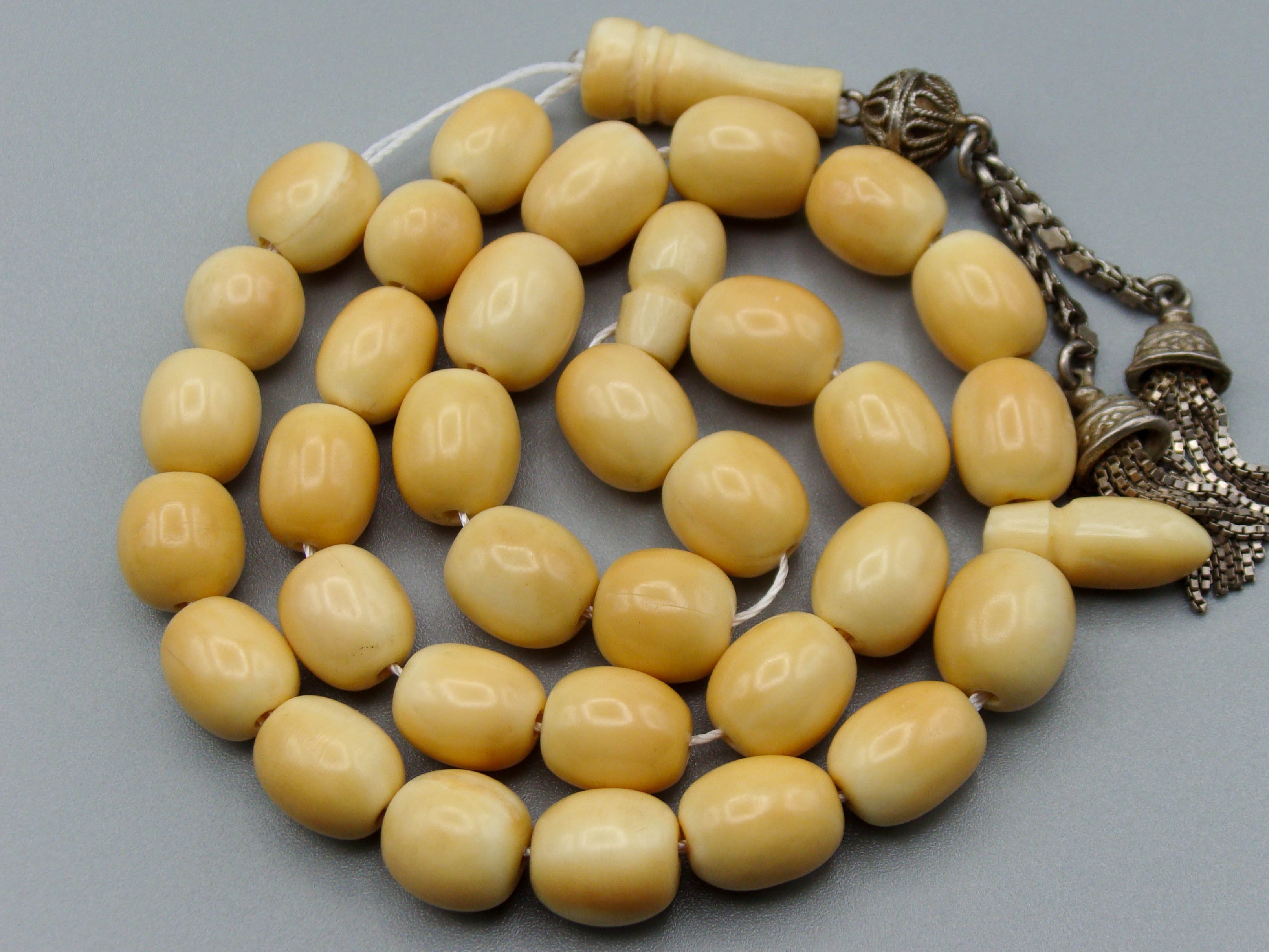 Antique Ivory, Natural Ivory, Mediterranean Ivory, handcarved Ivory, Asien Ivory, Elephant Ivory, Ivory Chain, Ivory necklace, Ivory Rosary, Rosary beads,  مسبحة, Masbaha, Muslim prayer beads, Sterling Silver