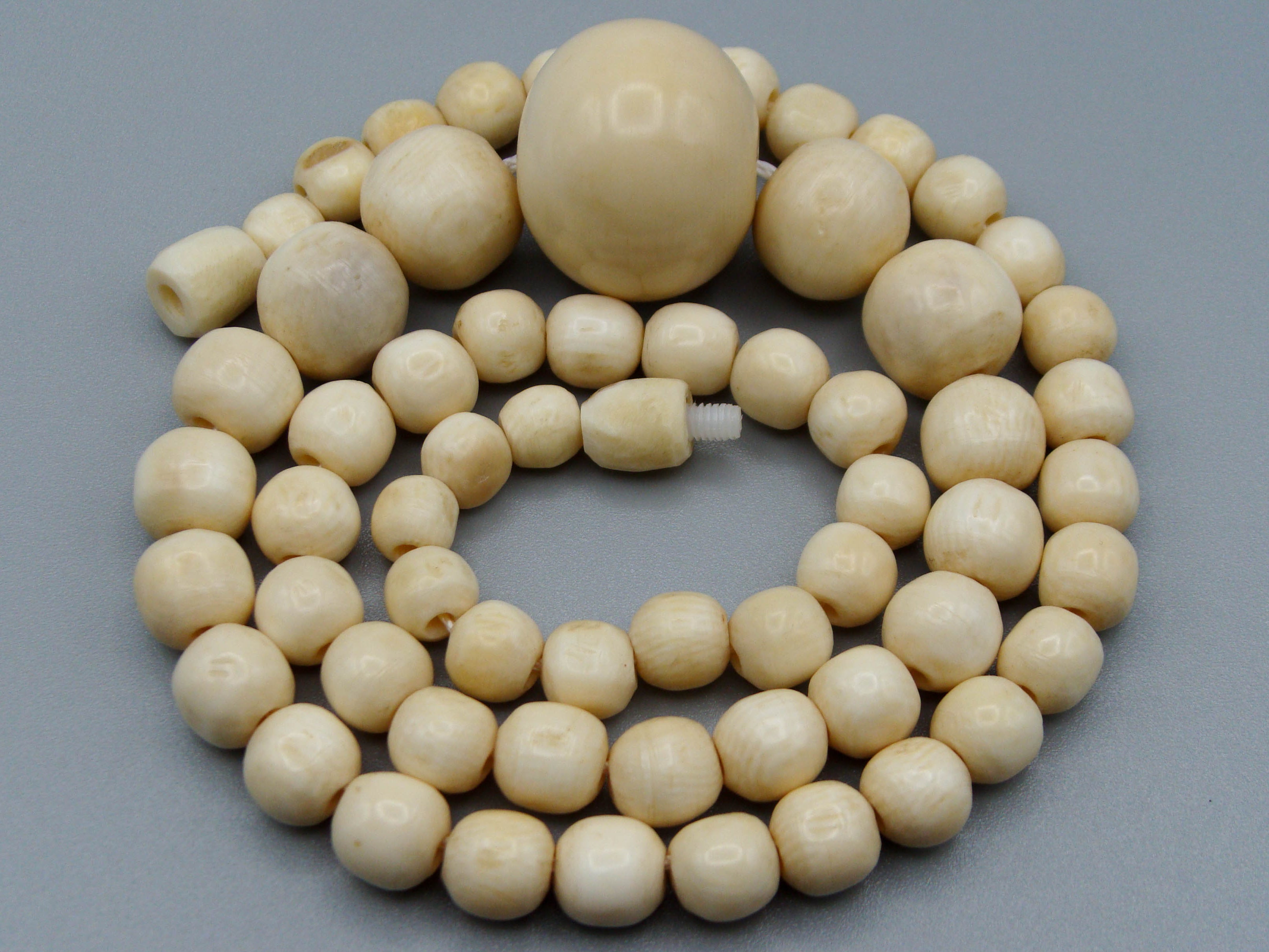Antique Ivory, Natural Ivory, Ivory Necklace, Mediterranean Ivory, handcarved Ivory, Asien Ivory, Elephant Ivory, Ivory Chain