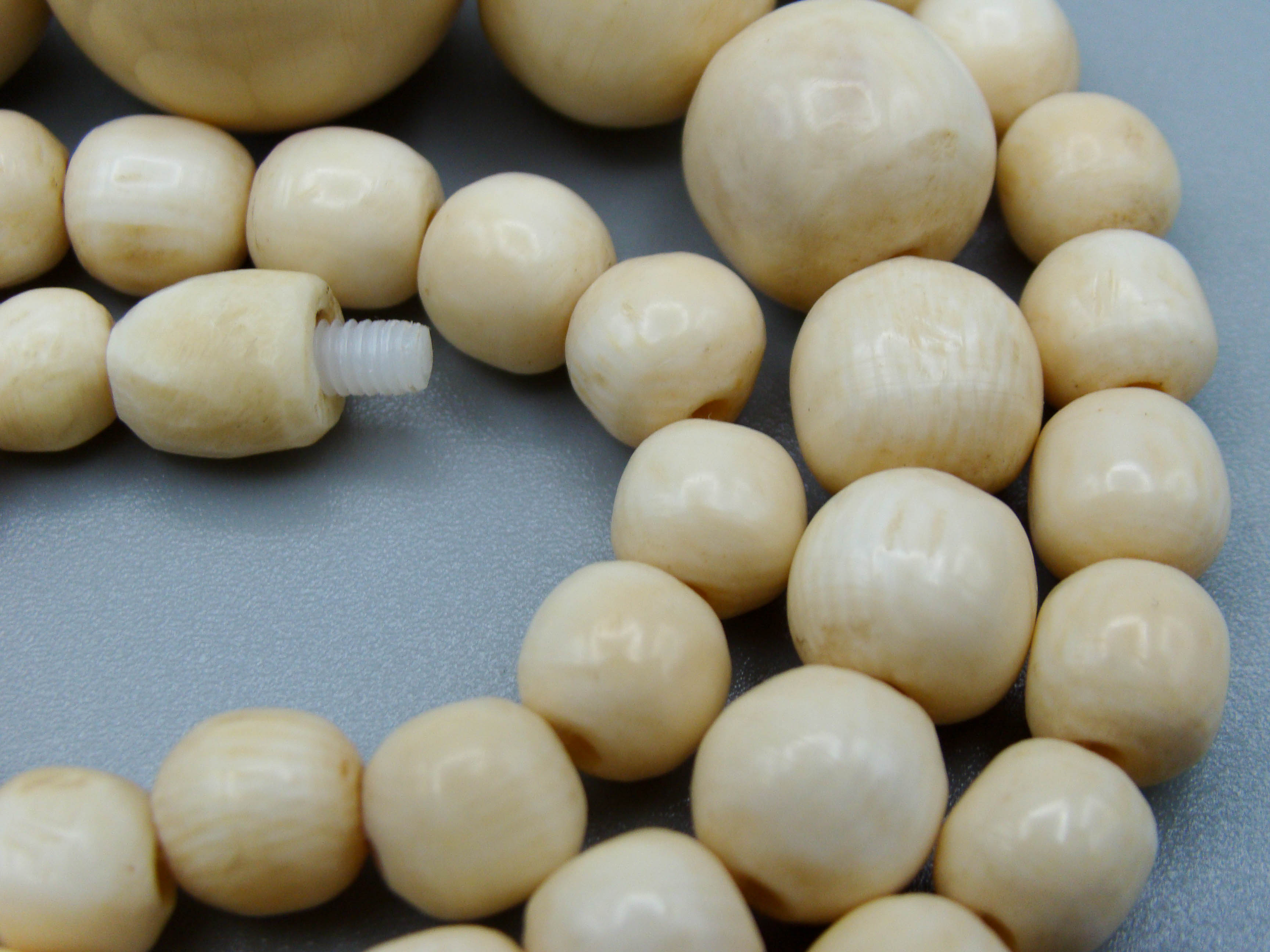 Antique Ivory, Natural Ivory, Ivory Necklace, Mediterranean Ivory, handcarved Ivory, Asien Ivory, Elephant Ivory, Ivory Chain