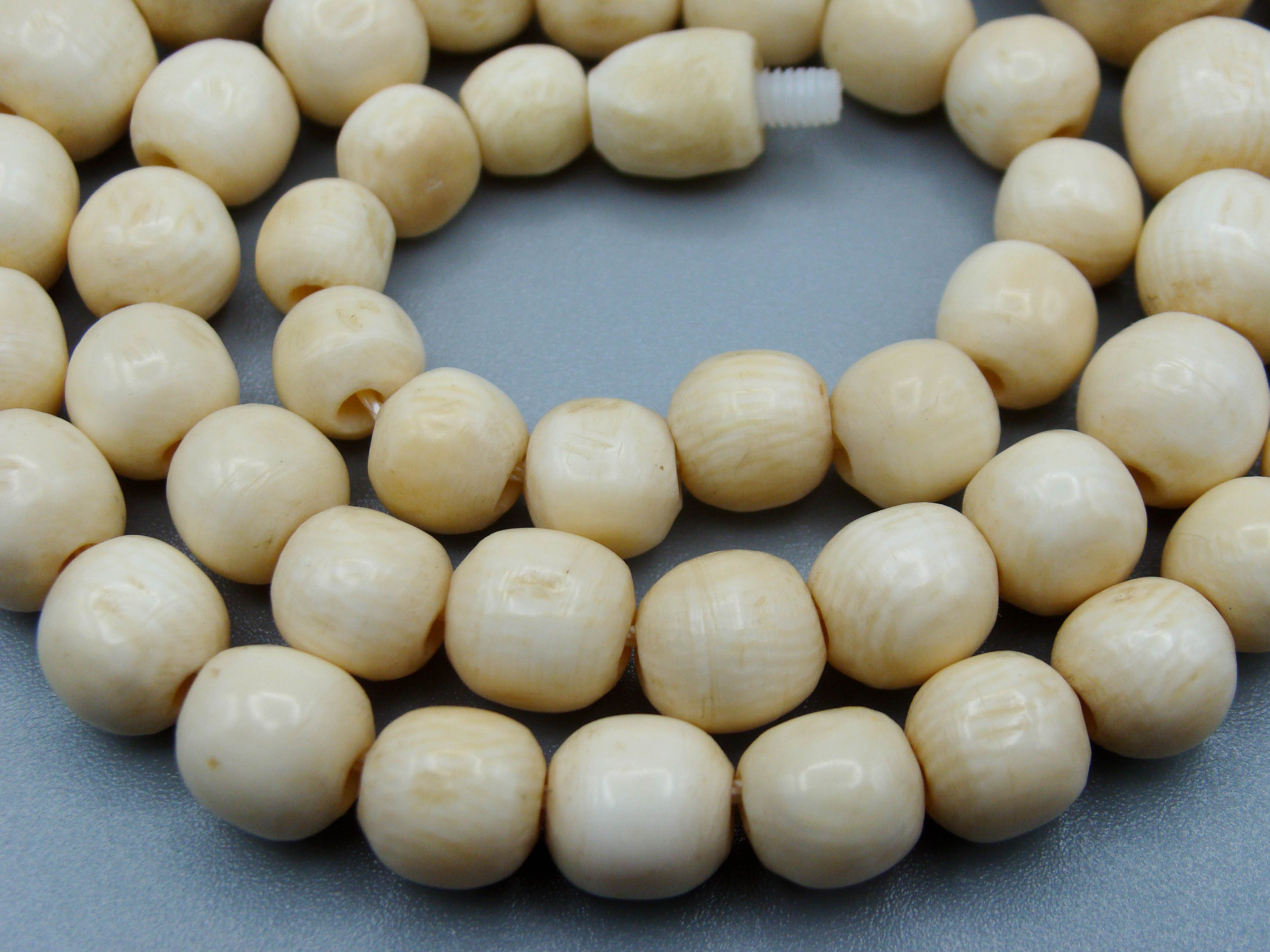 Antique Ivory, Natural Ivory, Ivory Necklace, Mediterranean Ivory, handcarved Ivory, Asien Ivory, Elephant Ivory, Ivory Chain