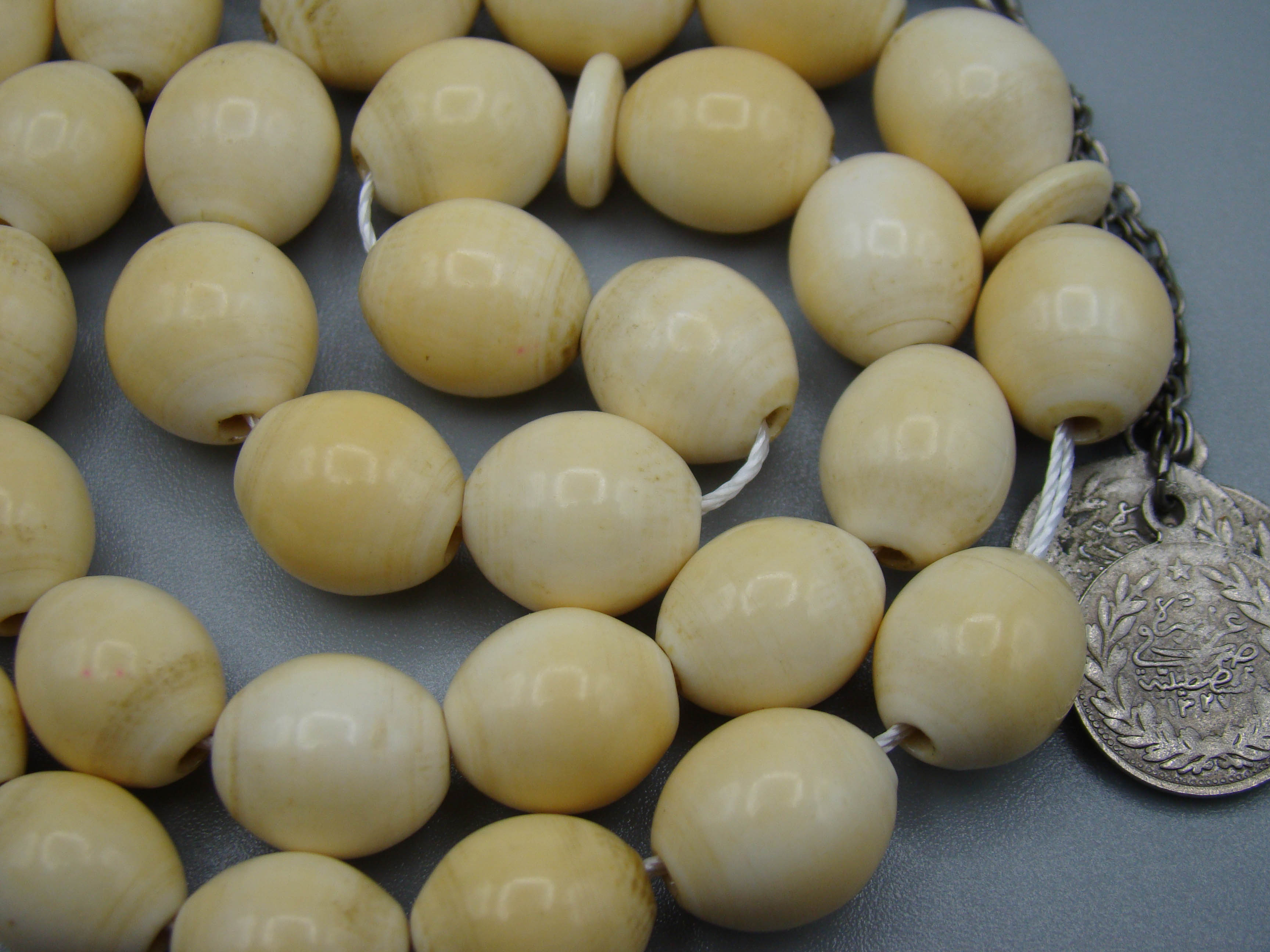 Antique Ivory, Natural Ivory, Mediterranean Ivory, handcarved Ivory, Asien Ivory, Elephant Ivory, Ivory Chain, Ivory necklace, Ivory Rosary, Rosary beads,  مسبحة, Masbaha, Muslim prayer beads, Sterling Silver