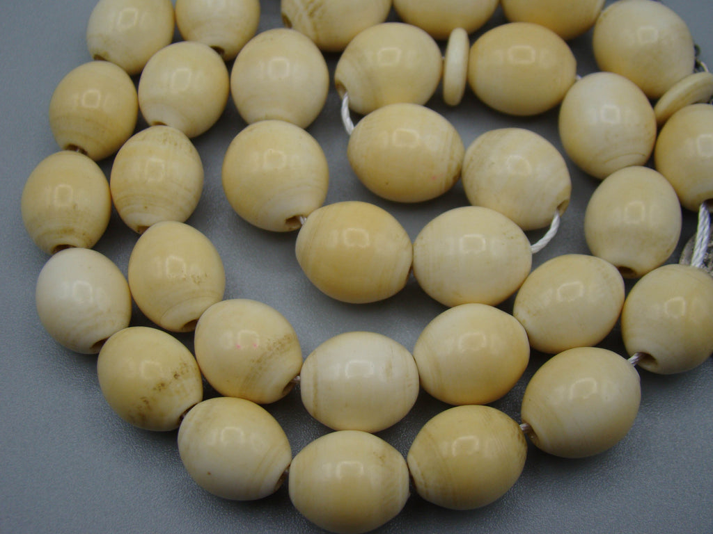 Antique Ivory, Natural Ivory, Mediterranean Ivory, handcarved Ivory, Asien Ivory, Elephant Ivory, Ivory Chain, Ivory necklace, Ivory Rosary, Rosary beads,  مسبحة, Masbaha, Muslim prayer beads, Sterling Silver