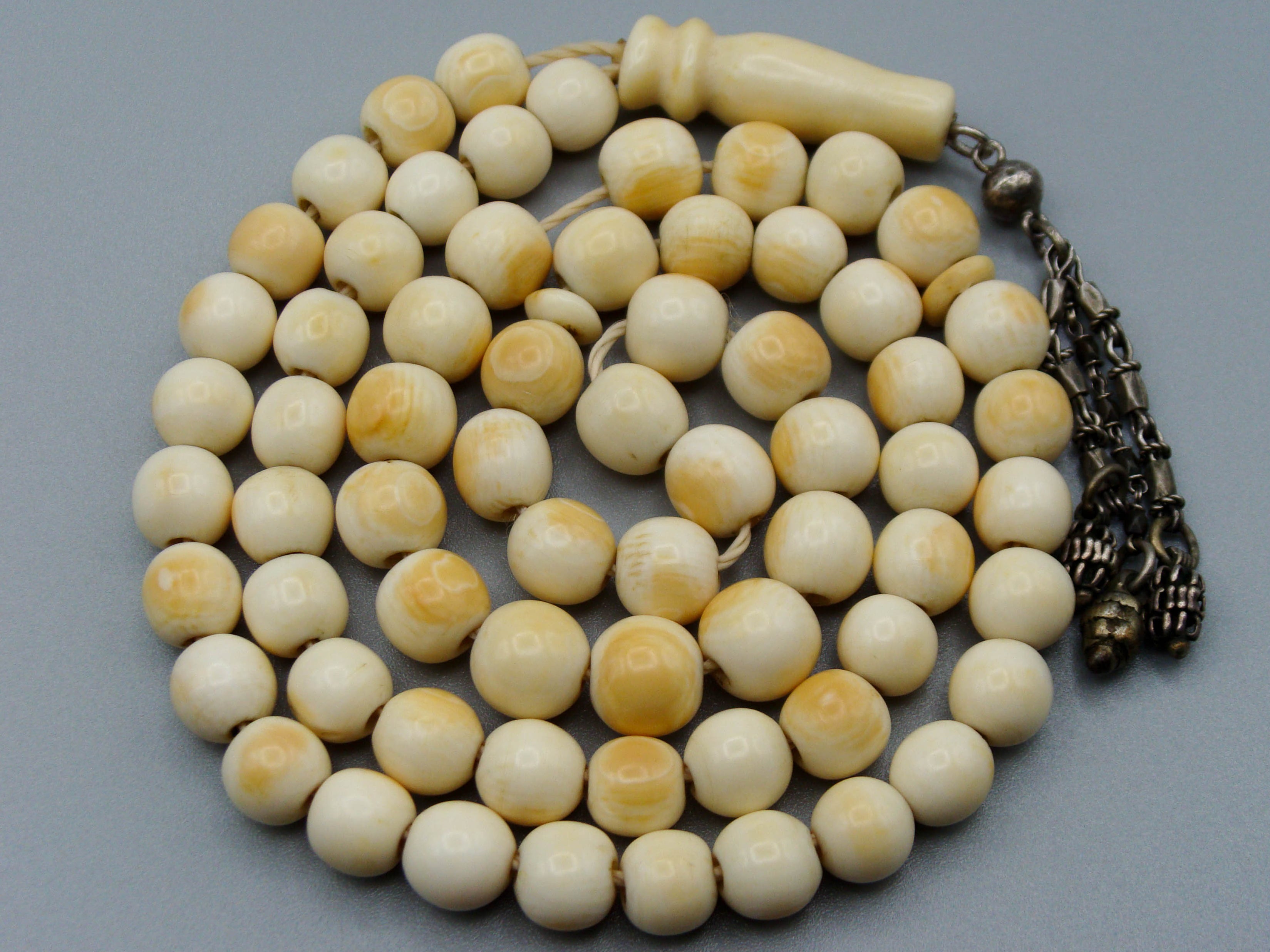 Antique Ivory, Natural Ivory, Mediterranean Ivory, handcarved Ivory, Asien Ivory, Elephant Ivory, Ivory Chain, Ivory necklace, Ivory Rosary, Rosary beads,  مسبحة, Masbaha, Muslim prayer beads, Sterling Silver