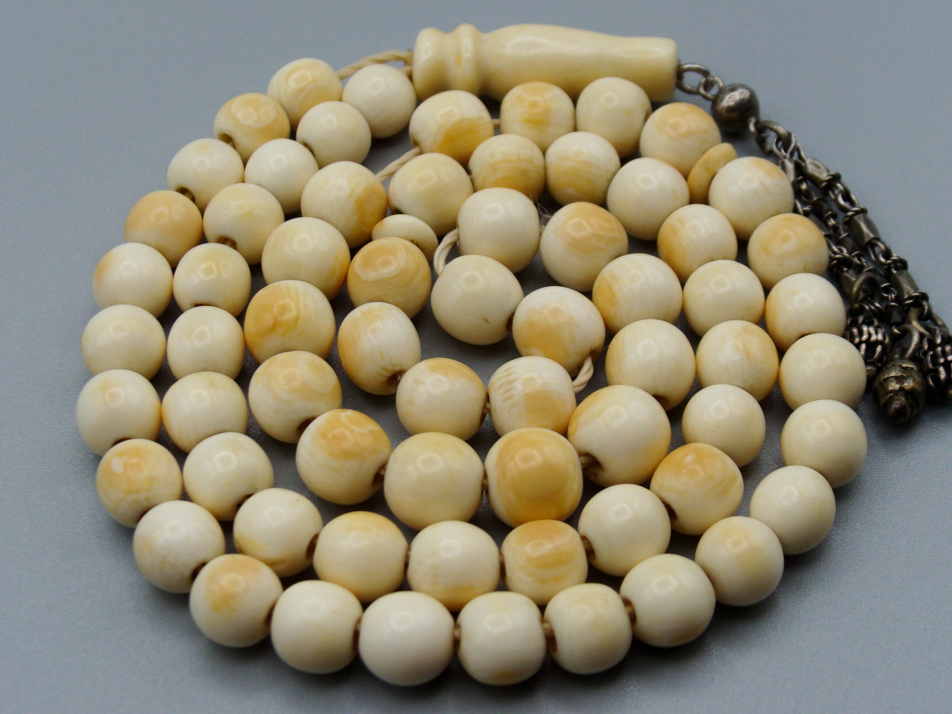 Antique Ivory, Natural Ivory, Mediterranean Ivory, handcarved Ivory, Asien Ivory, Elephant Ivory, Ivory Chain, Ivory necklace, Ivory Rosary, Rosary beads,  مسبحة, Masbaha, Muslim prayer beads, Sterling Silver