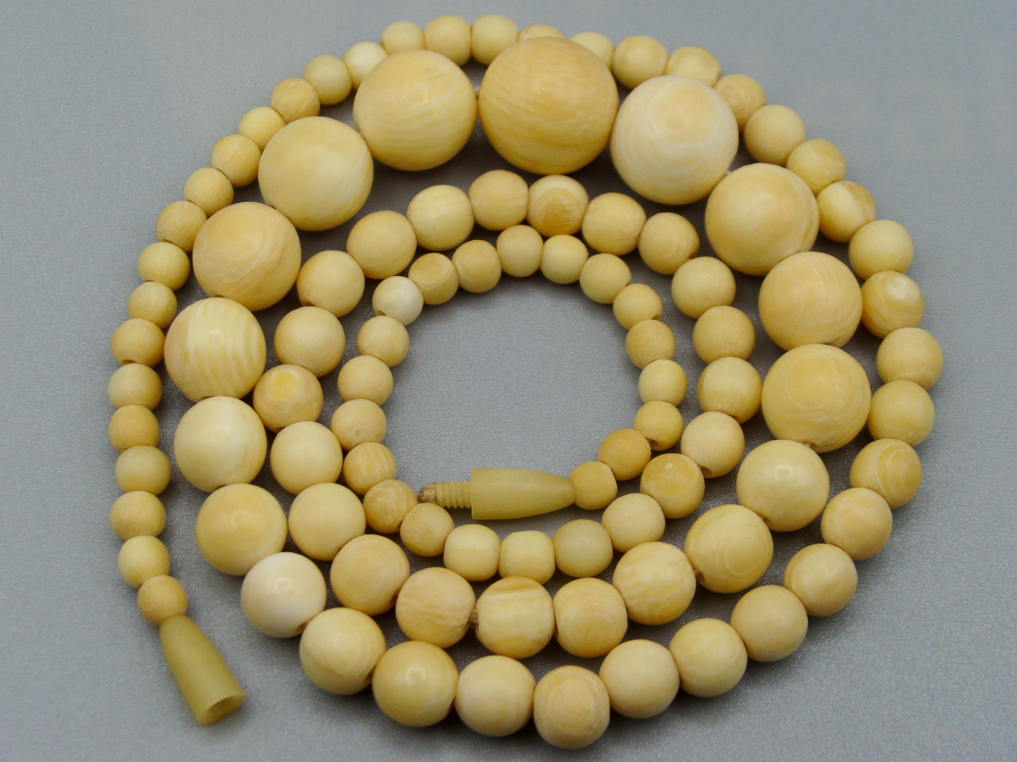 Antique Ivory, Natural Ivory, Ivory Necklace, Mediterranean Ivory, handcarved Ivory, Asien Ivory, Elephant Ivory, Ivory Chain