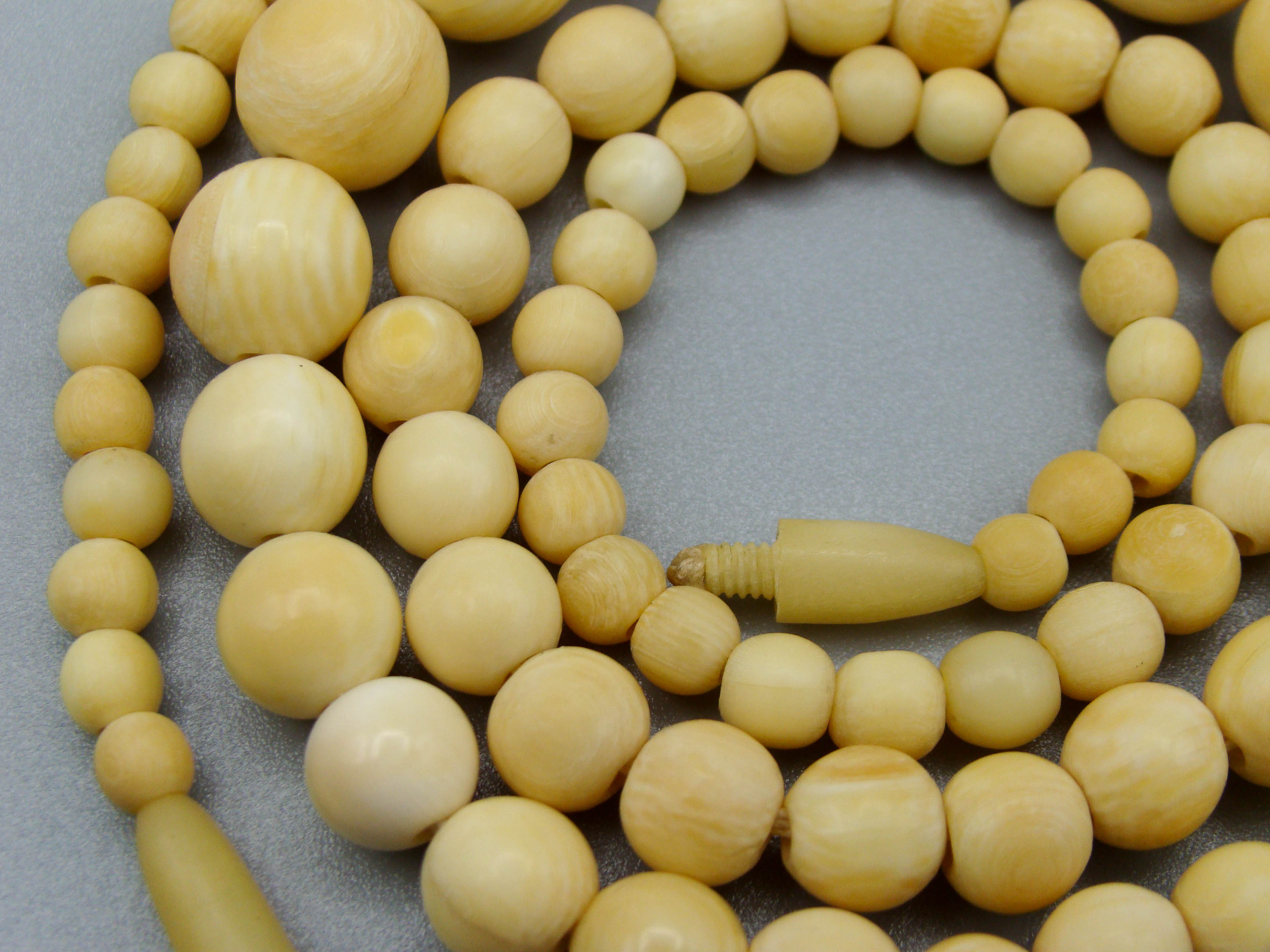 Antique Ivory, Natural Ivory, Ivory Necklace, Mediterranean Ivory, handcarved Ivory, Asien Ivory, Elephant Ivory, Ivory Chain
