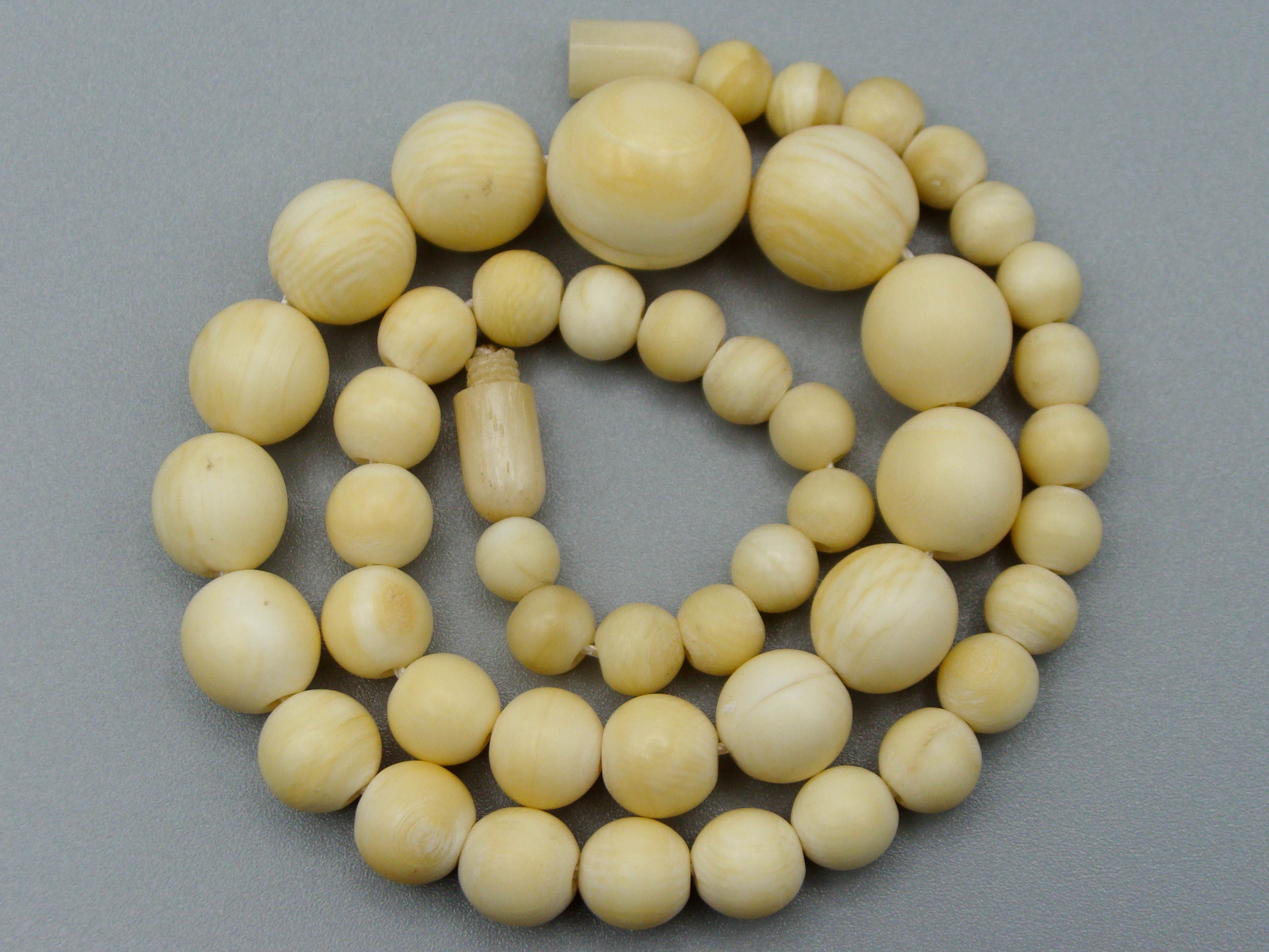 Antique Ivory, Natural Ivory, Ivory Necklace, Mediterranean Ivory, handcarved Ivory, Asien Ivory, Elephant Ivory, Ivory Chain
