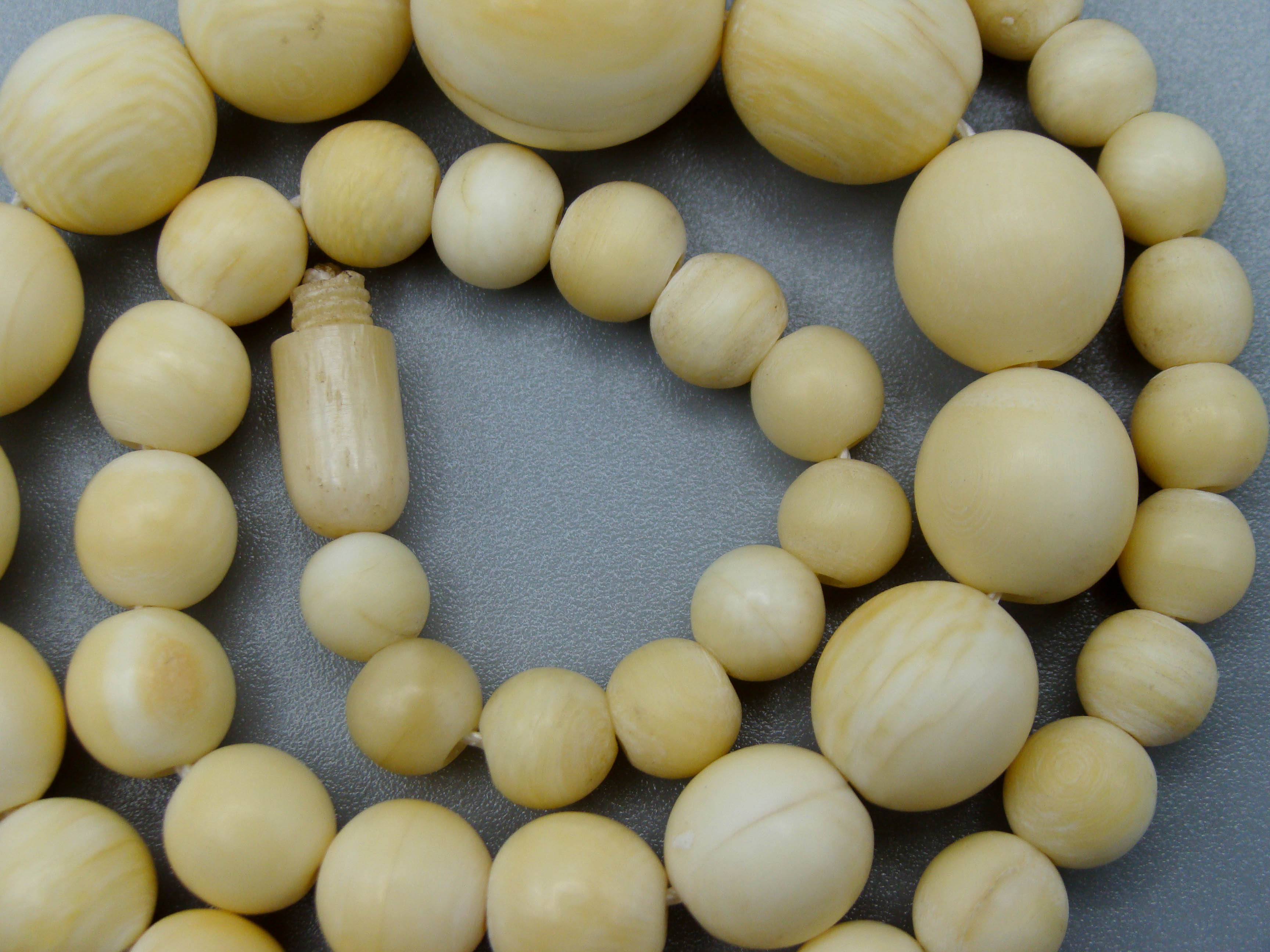 Antique Ivory, Natural Ivory, Ivory Necklace, Mediterranean Ivory, handcarved Ivory, Asien Ivory, Elephant Ivory, Ivory Chain