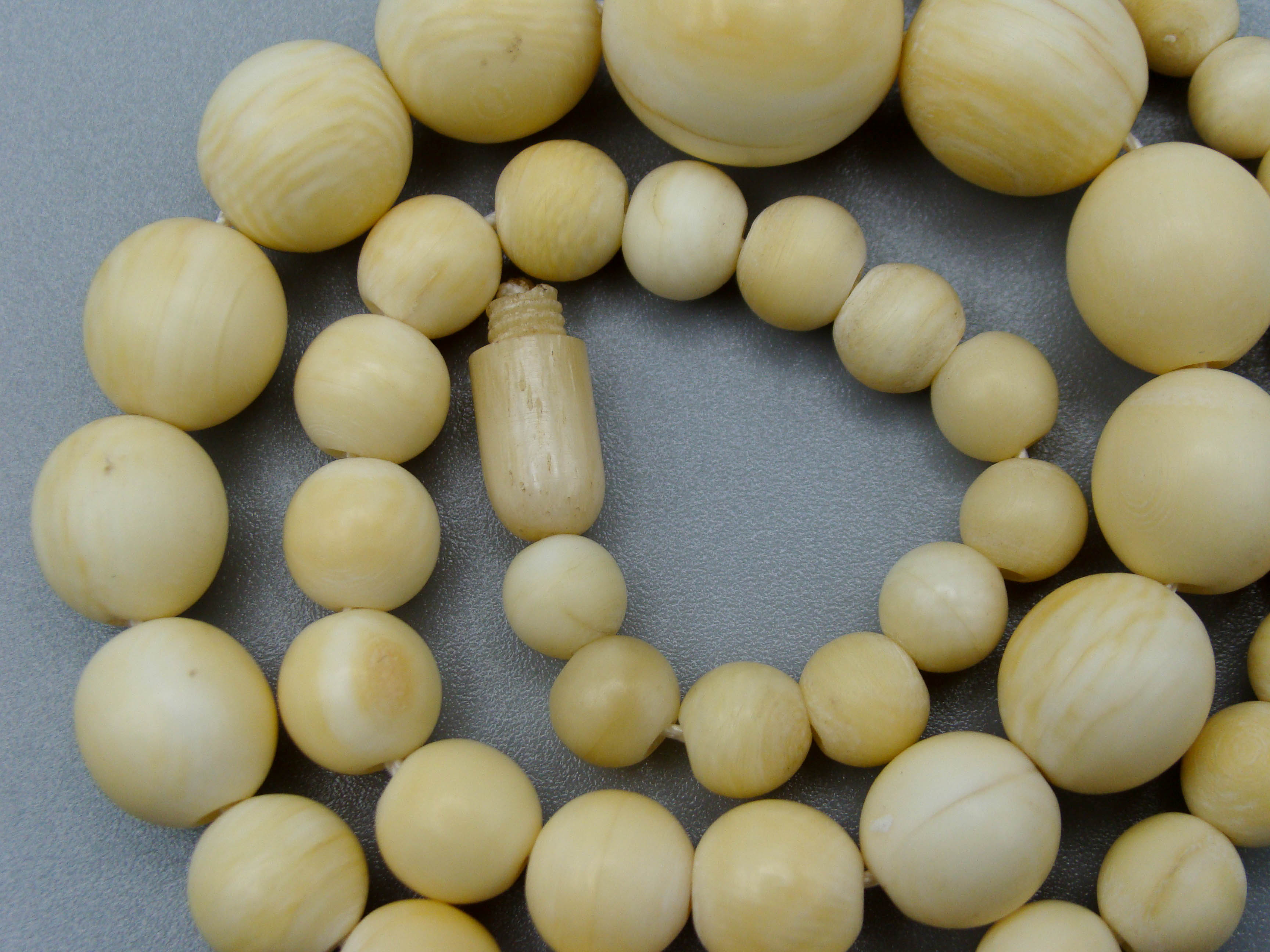 Antique Ivory, Natural Ivory, Ivory Necklace, Mediterranean Ivory, handcarved Ivory, Asien Ivory, Elephant Ivory, Ivory Chain