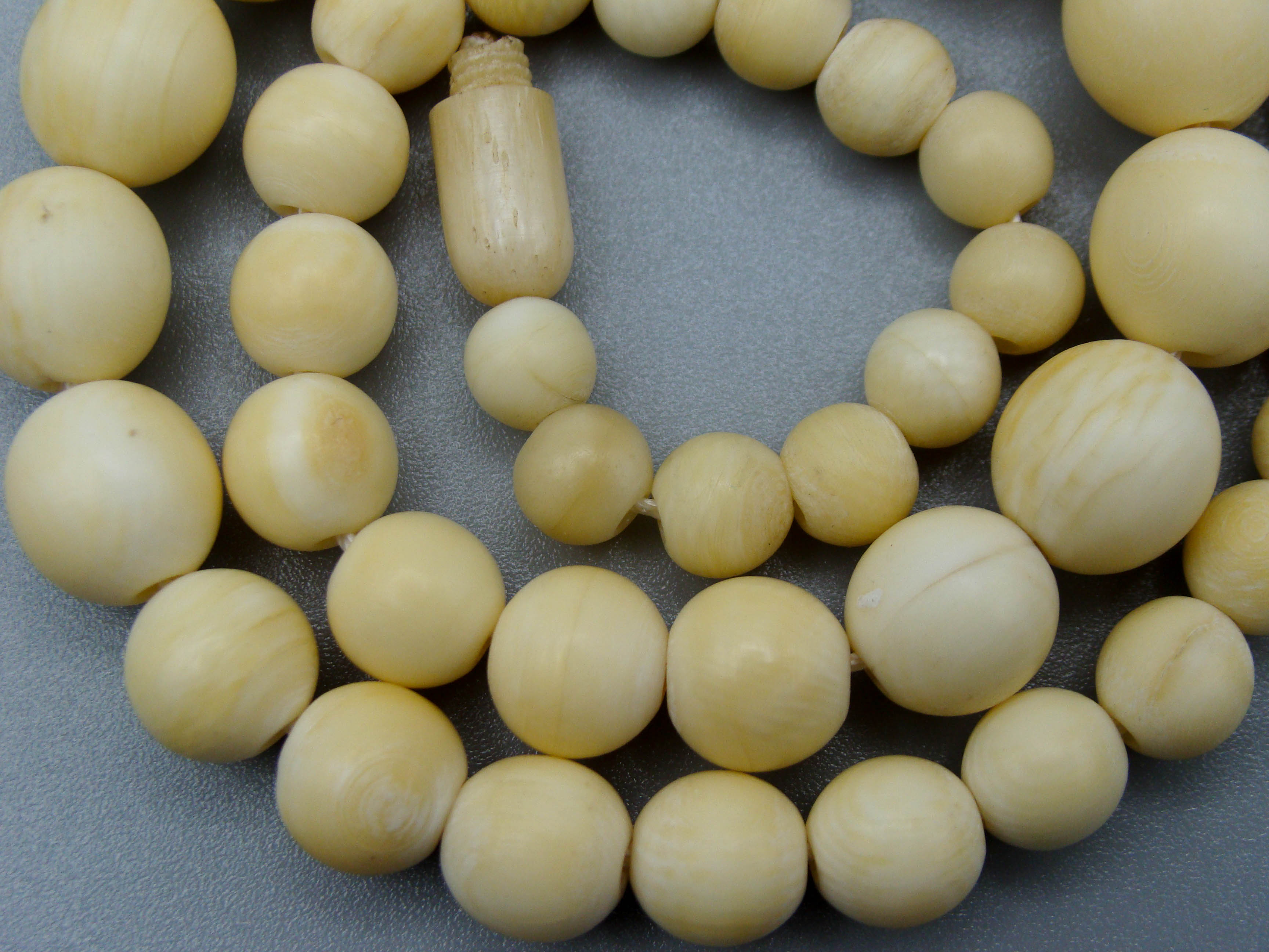 Antique Ivory, Natural Ivory, Ivory Necklace, Mediterranean Ivory, handcarved Ivory, Asien Ivory, Elephant Ivory, Ivory Chain