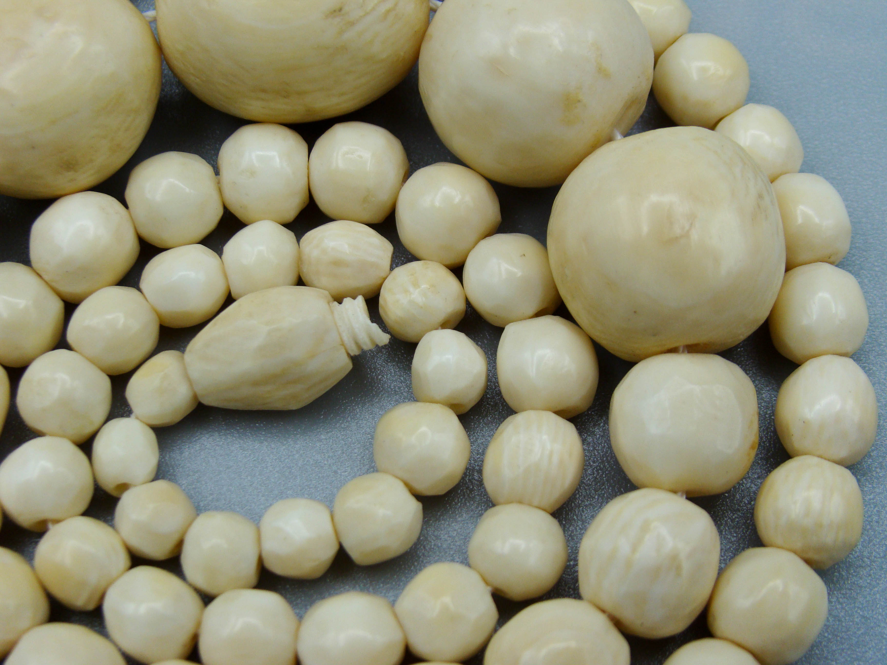 Antique Ivory, Natural Ivory, Ivory Necklace, Mediterranean Ivory, handcarved Ivory, Asien Ivory, Elephant Ivory, Ivory Chain