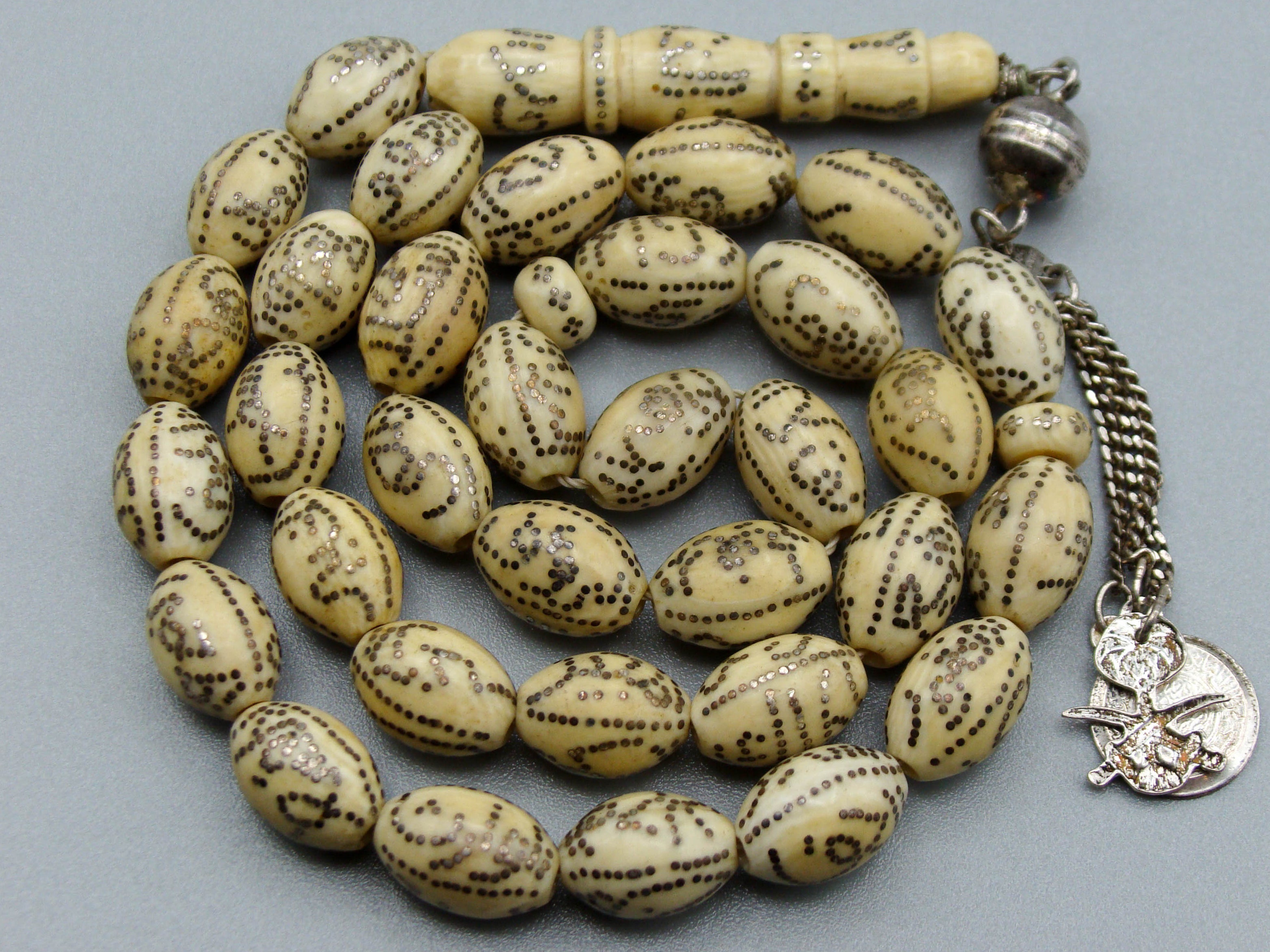 Antique Ivory, Natural Ivory, Mediterranean Ivory, handcarved Ivory, Asien Ivory, Elephant Ivory, Ivory Chain, Ivory necklace, Ivory Rosary, Rosary beads,  مسبحة, Masbaha, Muslim prayer beads, Sterling Silver