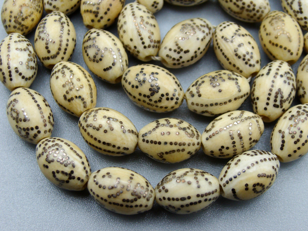 Antique Ivory, Natural Ivory, Mediterranean Ivory, handcarved Ivory, Asien Ivory, Elephant Ivory, Ivory Chain, Ivory necklace, Ivory Rosary, Rosary beads,  مسبحة, Masbaha, Muslim prayer beads, Sterling Silver