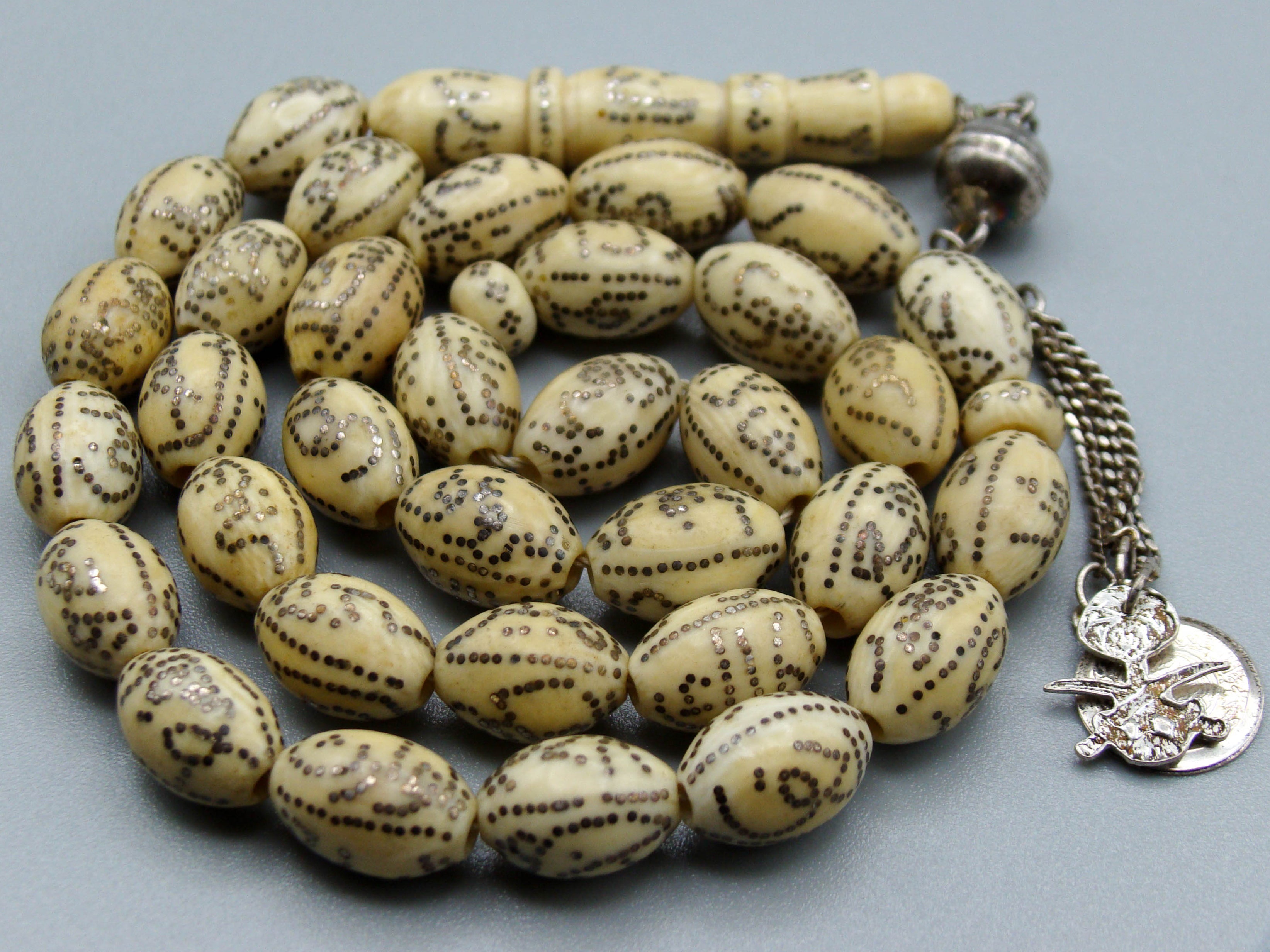 Antique Ivory, Natural Ivory, Mediterranean Ivory, handcarved Ivory, Asien Ivory, Elephant Ivory, Ivory Chain, Ivory necklace, Ivory Rosary, Rosary beads,  مسبحة, Masbaha, Muslim prayer beads, Sterling Silver