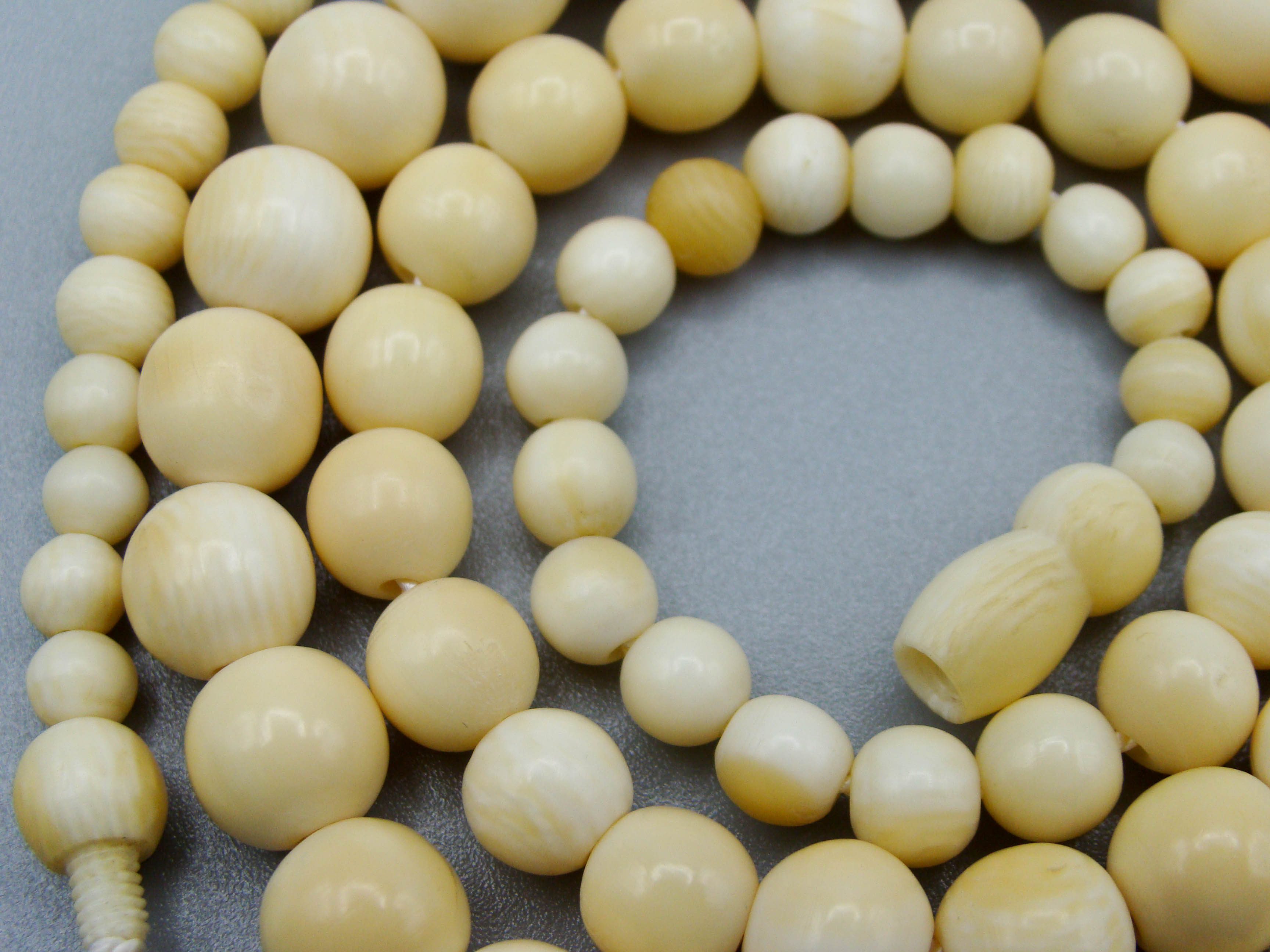 Antique Ivory, Natural Ivory, Ivory Necklace, Mediterranean Ivory, handcarved Ivory, Asien Ivory, Elephant Ivory, Ivory Chain