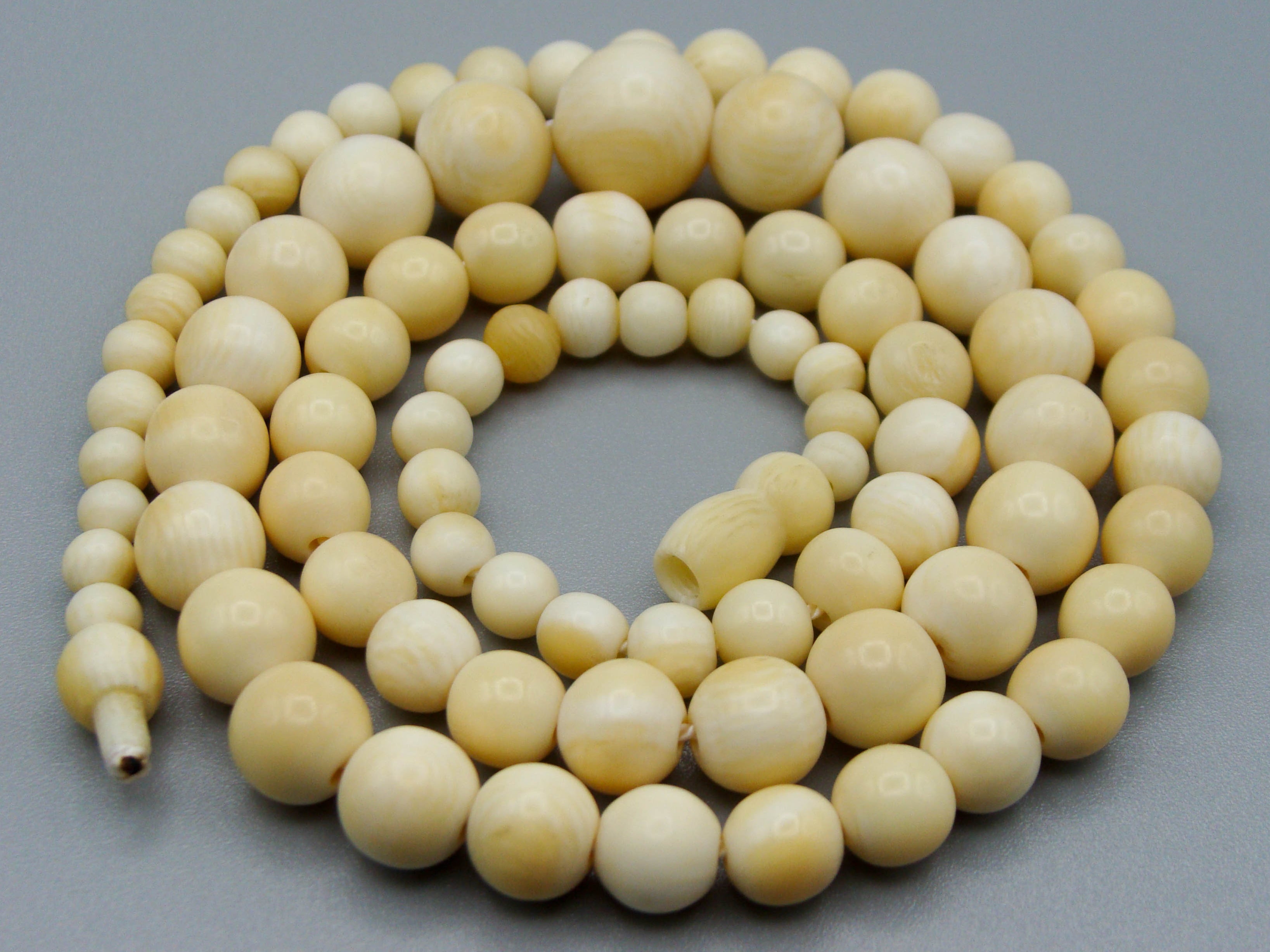 Antique Ivory, Natural Ivory, Ivory Necklace, Mediterranean Ivory, handcarved Ivory, Asien Ivory, Elephant Ivory, Ivory Chain