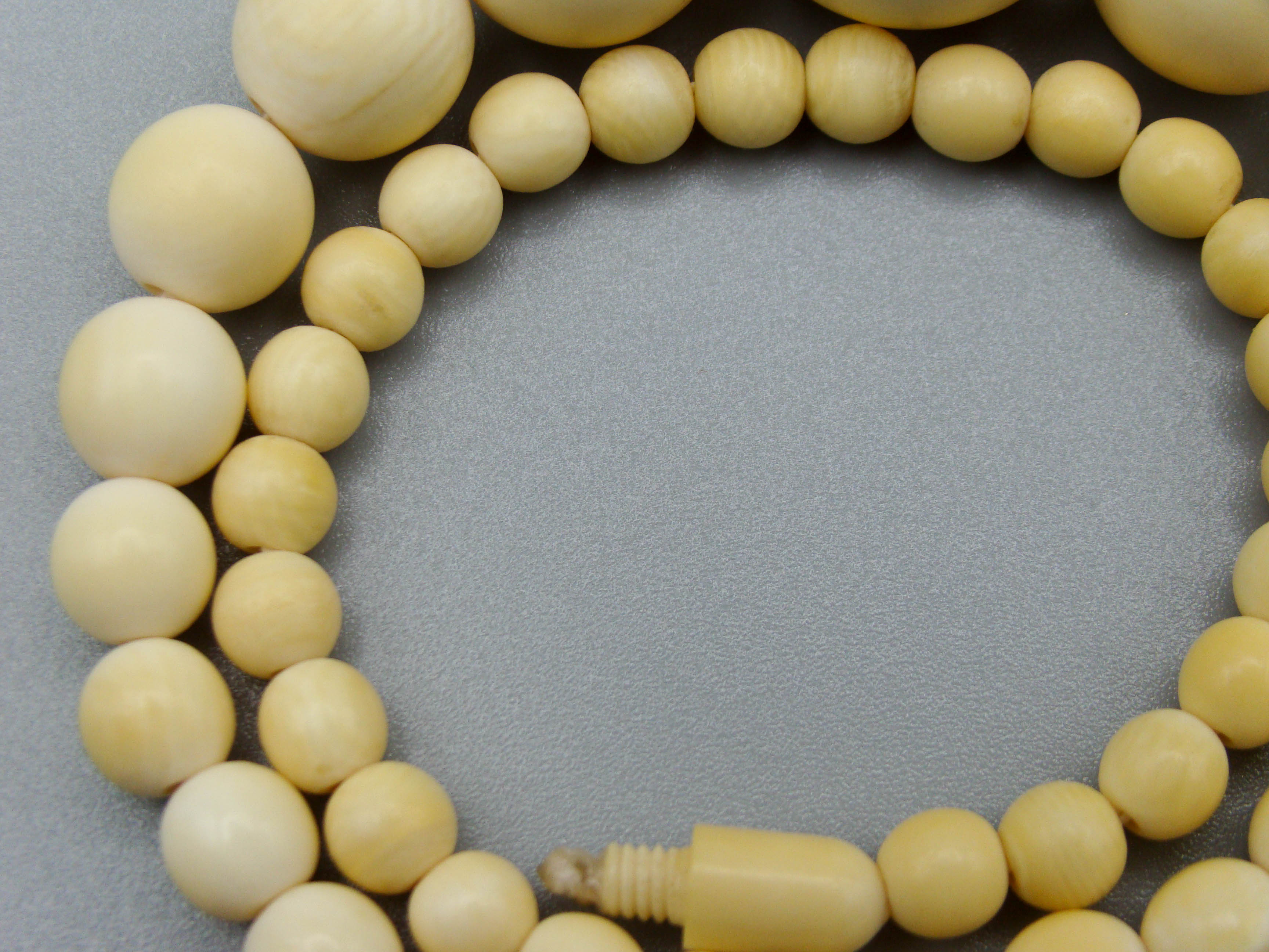 Antique Ivory, Natural Ivory, Ivory Necklace, Mediterranean Ivory, handcarved Ivory, Asien Ivory, Elephant Ivory, Ivory Chain