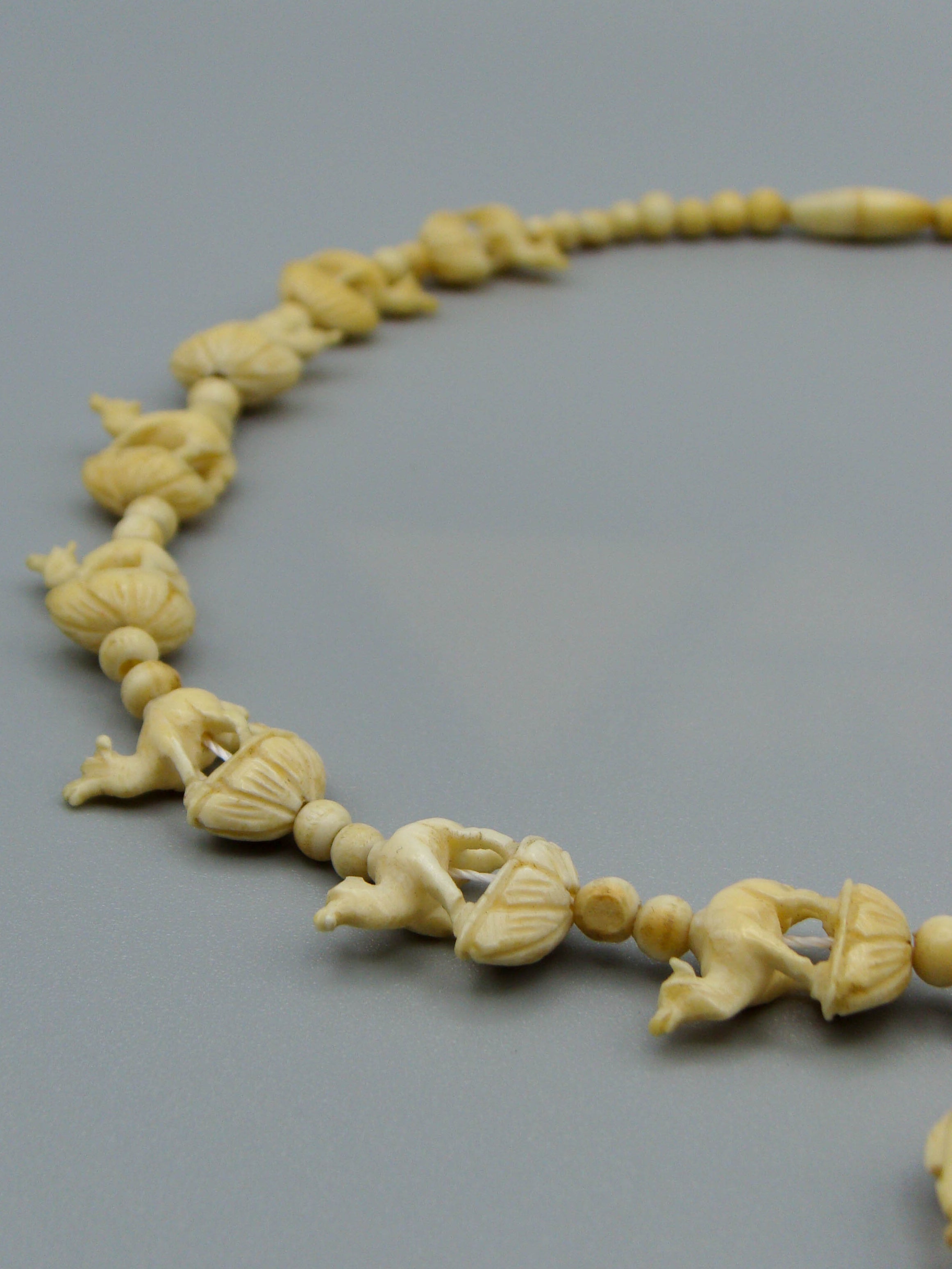 Antique Ivory, Natural Ivory, Ivory Necklace, Mediterranean Ivory, handcarved Ivory, Asien Ivory, Elephant Ivory, Ivory Chain