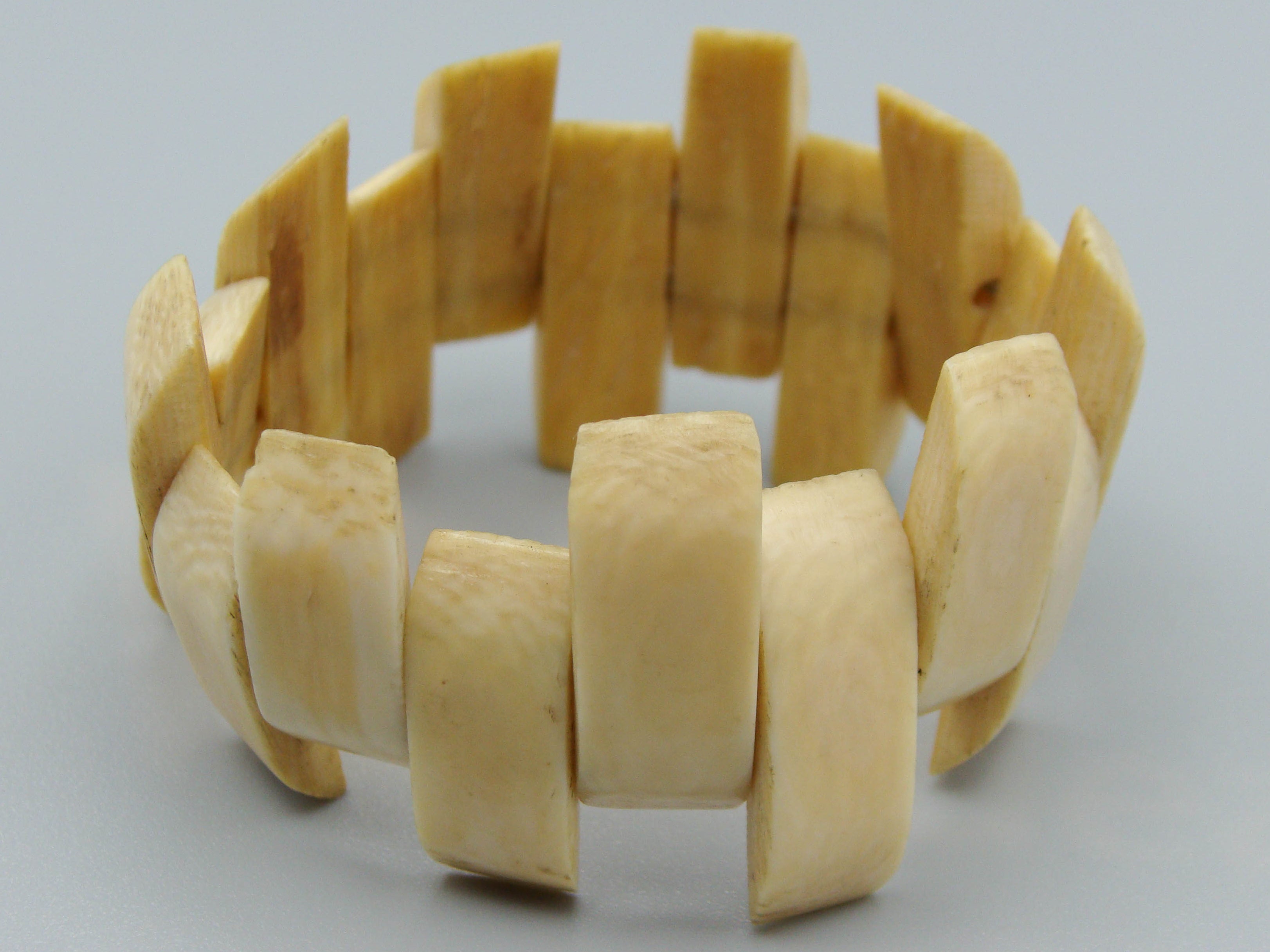 Antique Ivory, Natural Ivory, Ivory Bracelet, Mediterranean Ivory, handcarved Ivory, Asien Ivory, Elephant Ivory