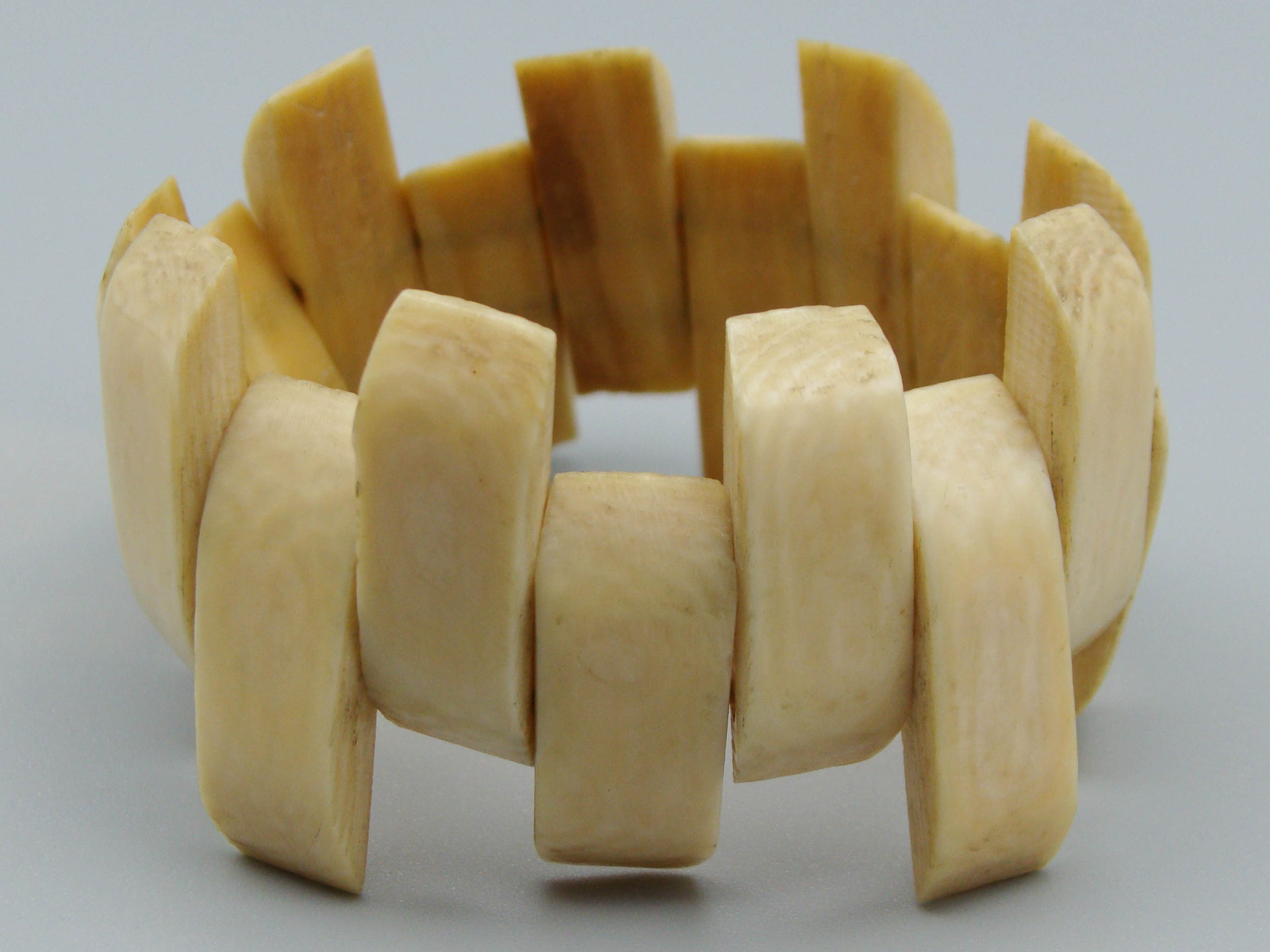 Antique Ivory, Natural Ivory, Ivory Bracelet, Mediterranean Ivory, handcarved Ivory, Asien Ivory, Elephant Ivory