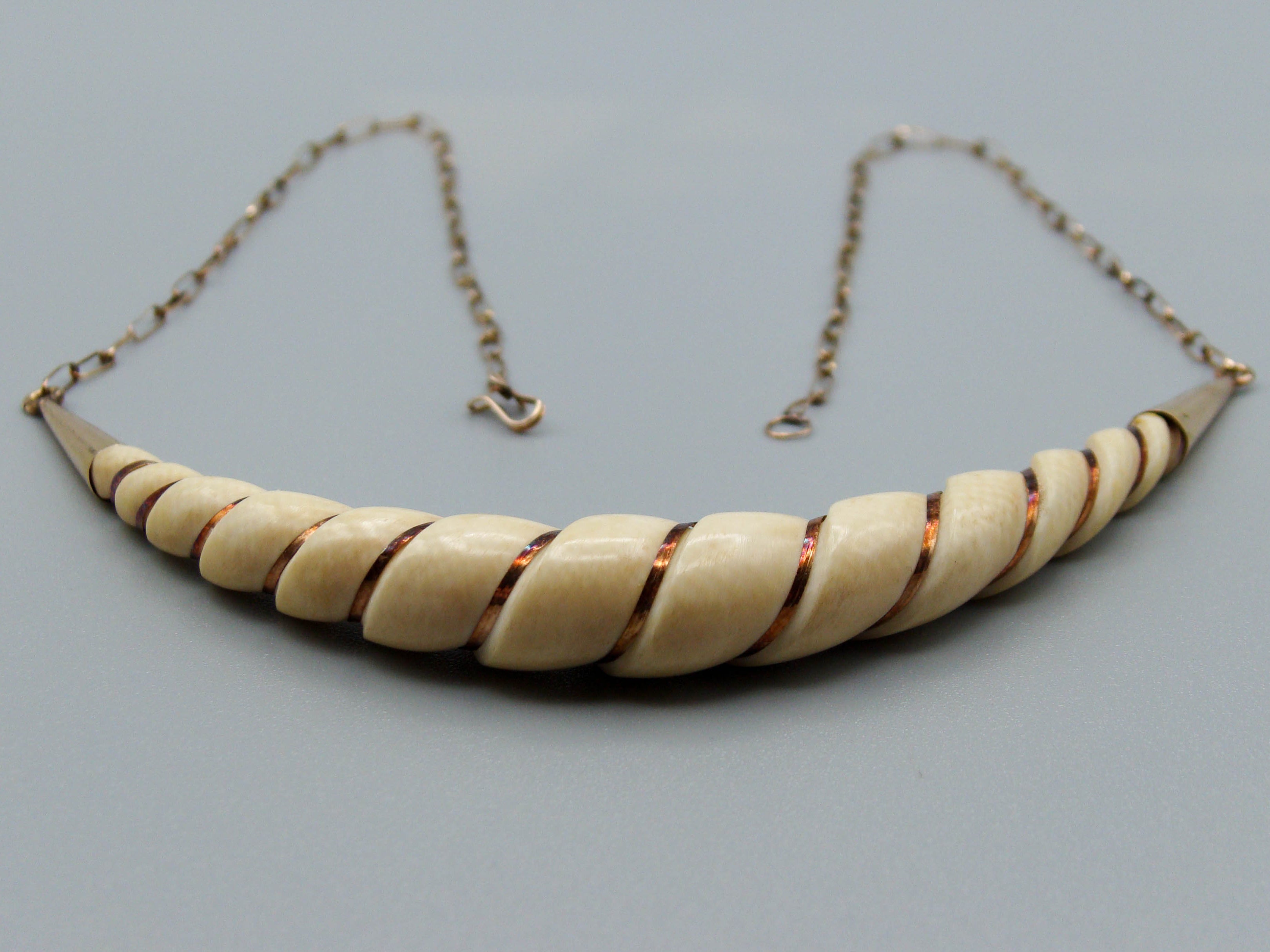 Antique Ivory, Natural Ivory, Ivory Necklace, Mediterranean Ivory, handcarved Ivory, Asien Ivory, Elephant Ivory, Ivory Chain, 18 Karat Gold