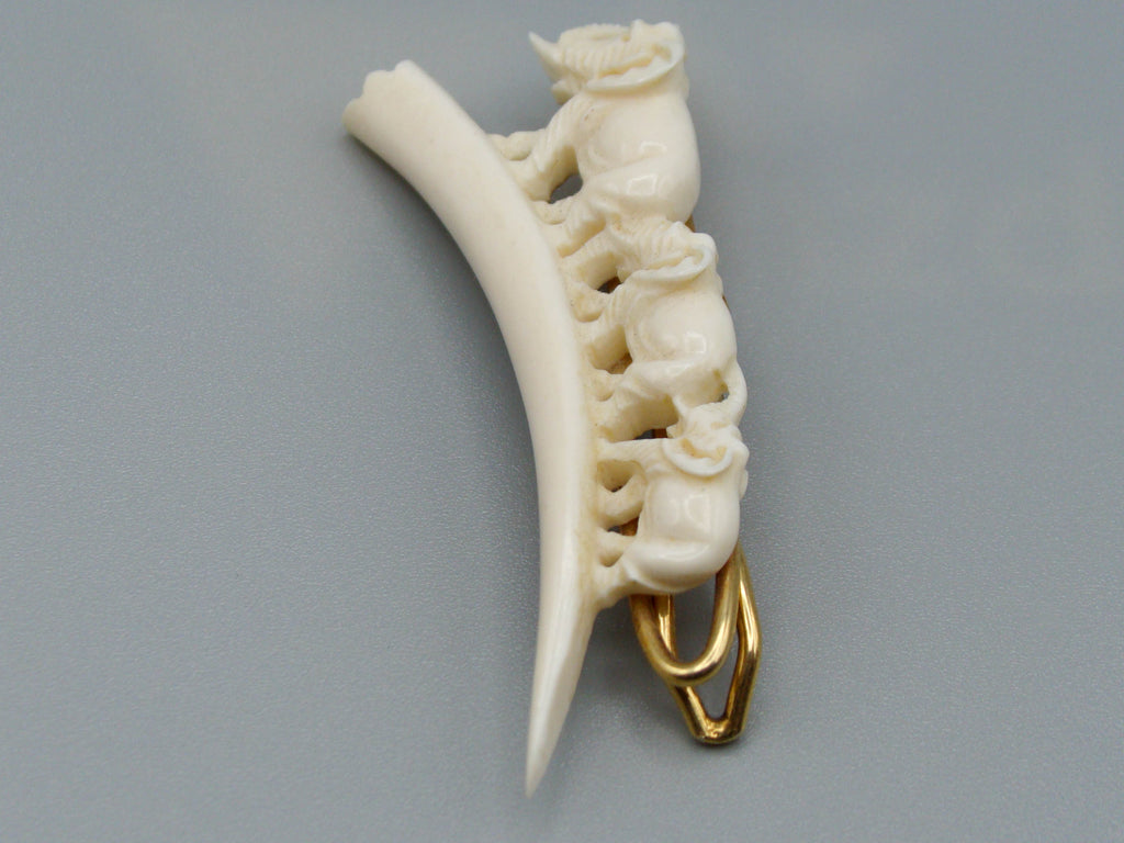 Antique Ivory, Natural Ivory, Ivory neck tie, Ivory cravat, Mediterranean Ivory, handcarved Ivory, Asien Ivory, Elephant Ivory