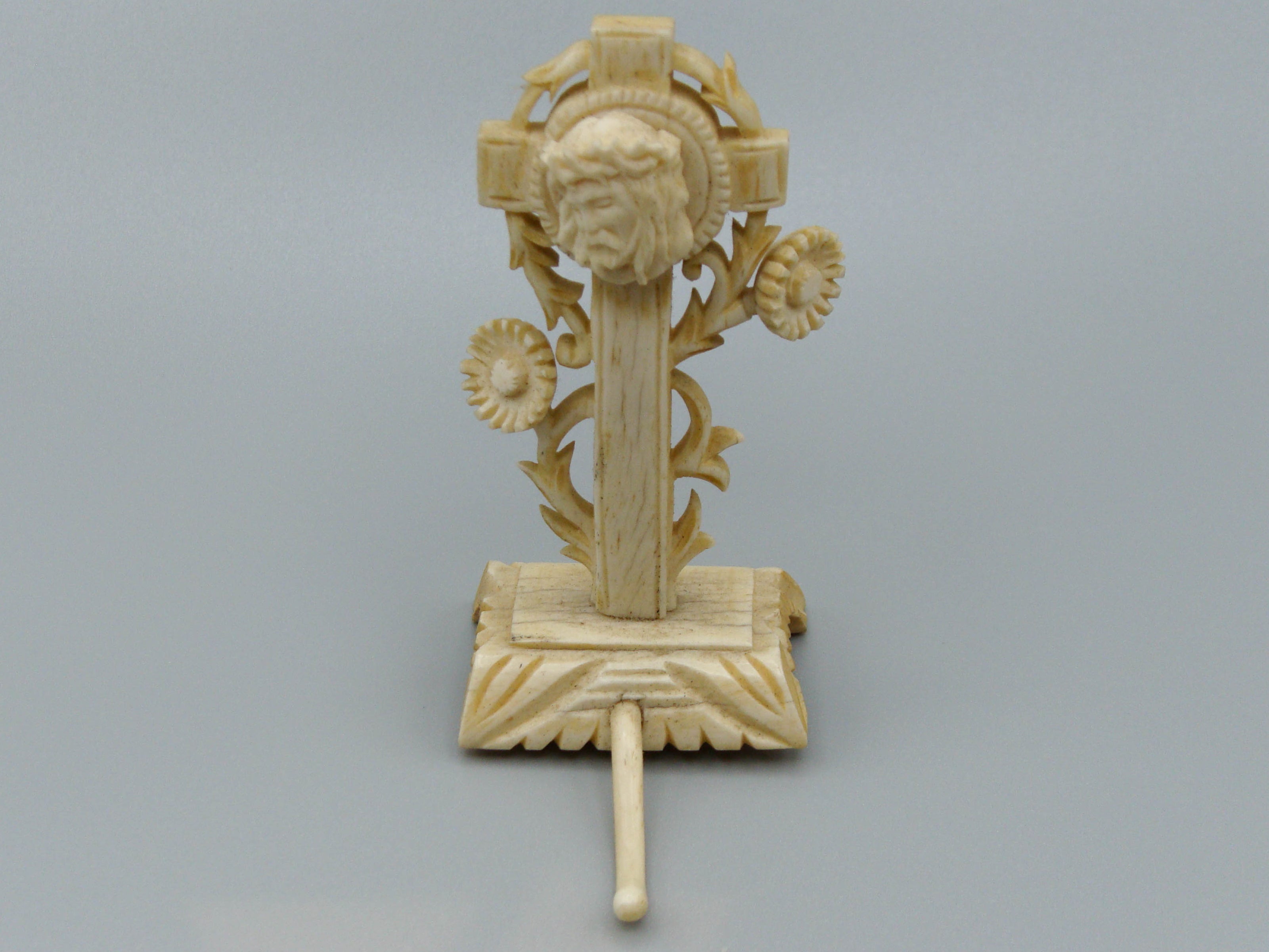 Antique Ivory, Natural Ivory, Ivory Figurine, Mediterranean Ivory, handcarved Ivory, Asien Ivory, Elephant Ivory