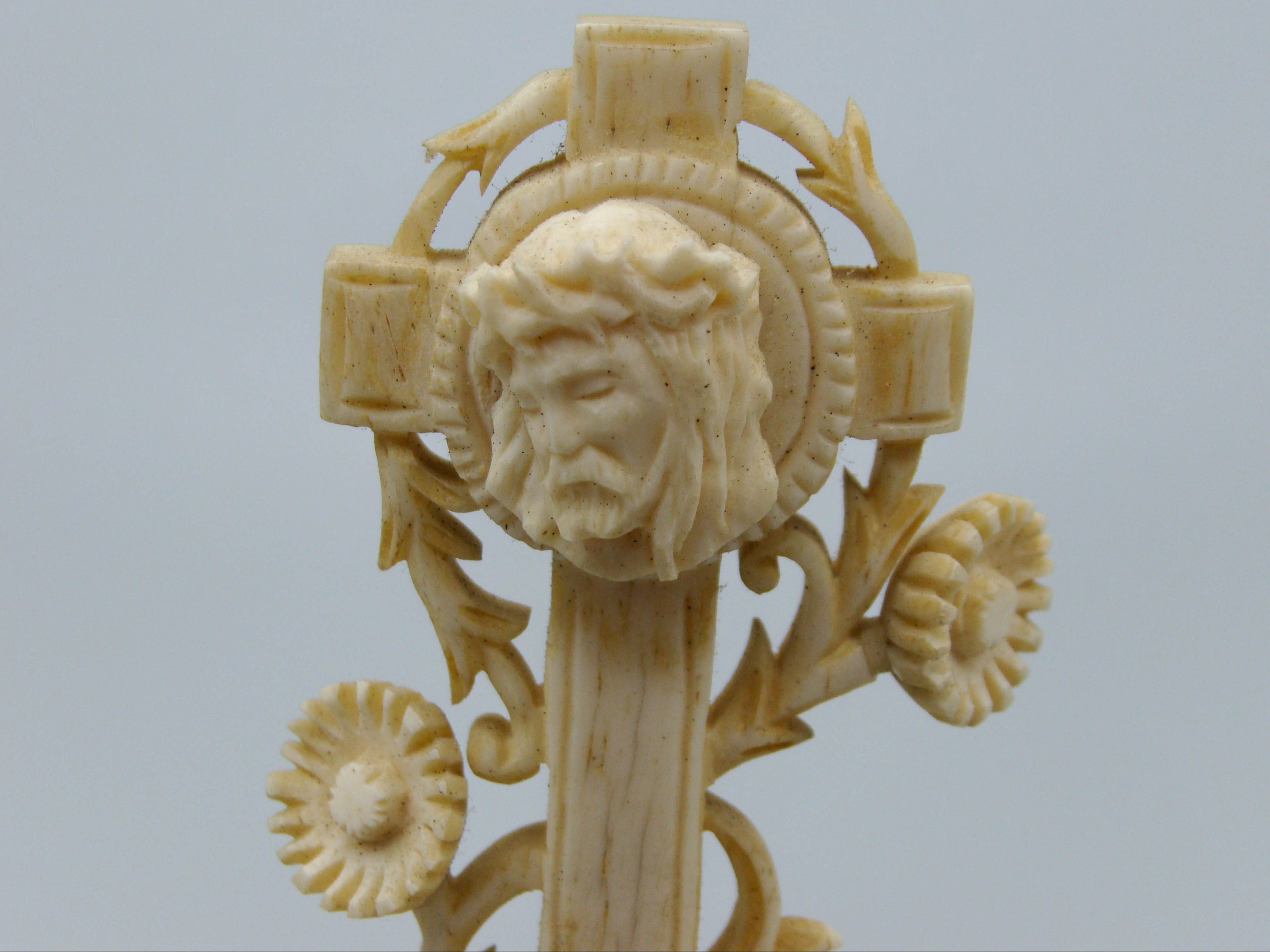 Antique Ivory, Natural Ivory, Ivory Figurine, Mediterranean Ivory, handcarved Ivory, Asien Ivory, Elephant Ivory