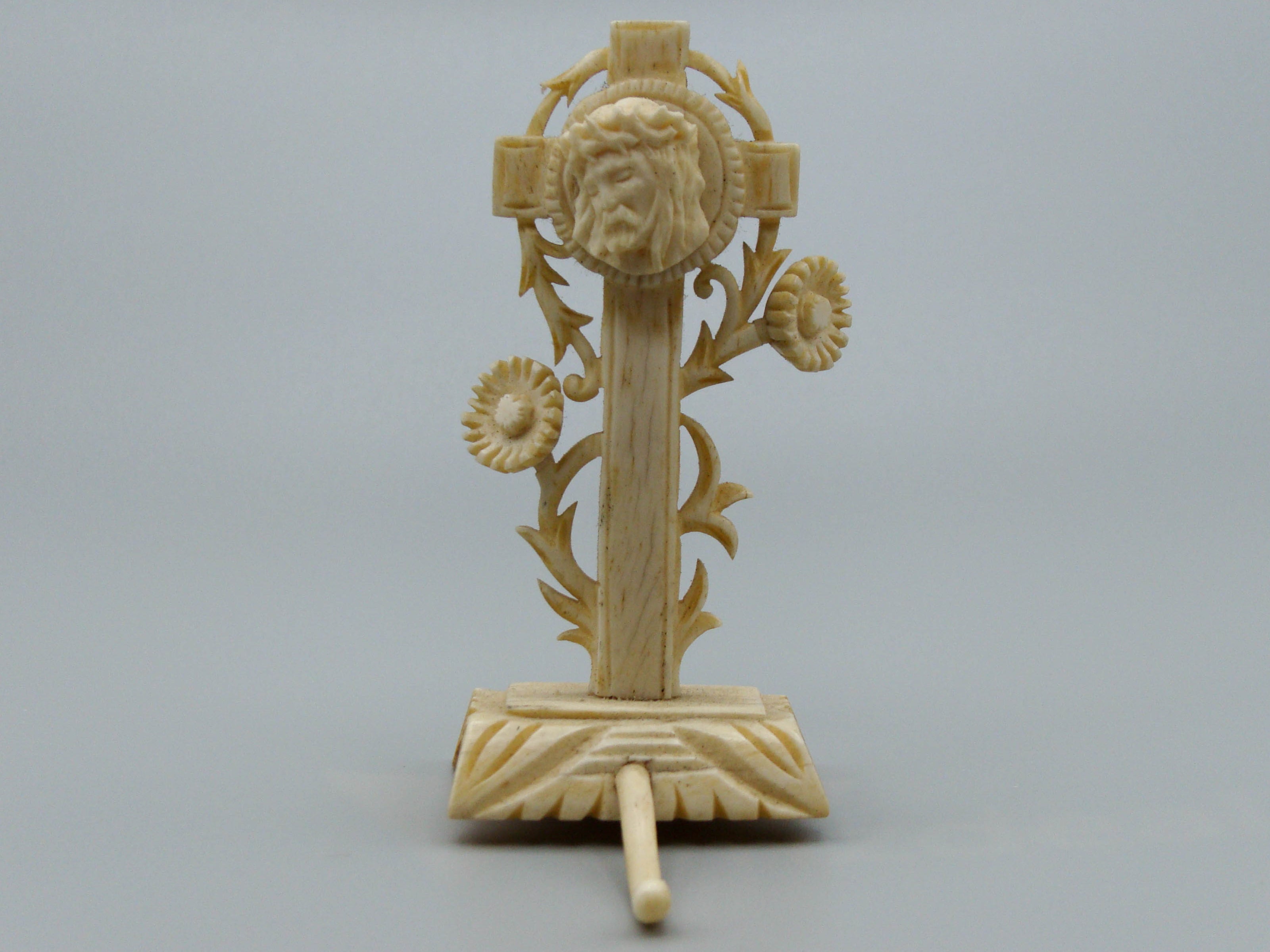 Antique Ivory, Natural Ivory, Ivory Figurine, Mediterranean Ivory, handcarved Ivory, Asien Ivory, Elephant Ivory