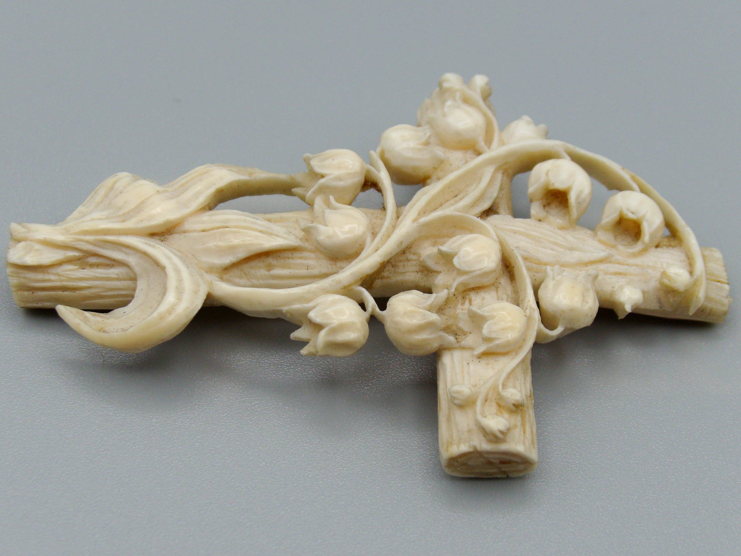 Antique Ivory, Natural Ivory, Ivory Figurine, Mediterranean Ivory, handcarved Ivory, Asien Ivory, Elephant Ivory
