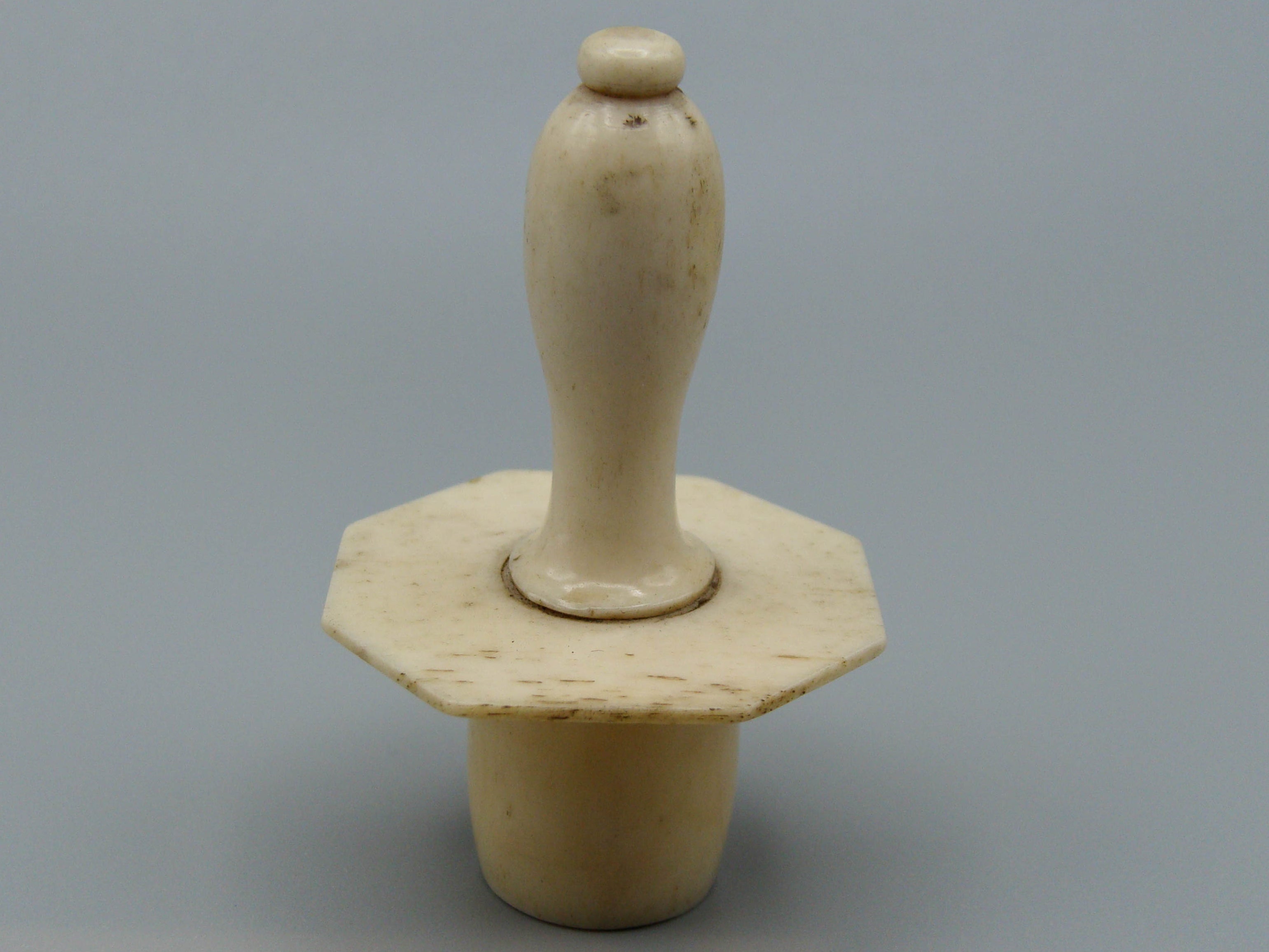 Antique Bone, Natural Bone, Bone Cameo, Mediterranean Bone, handcarved Bone, Asien Bone