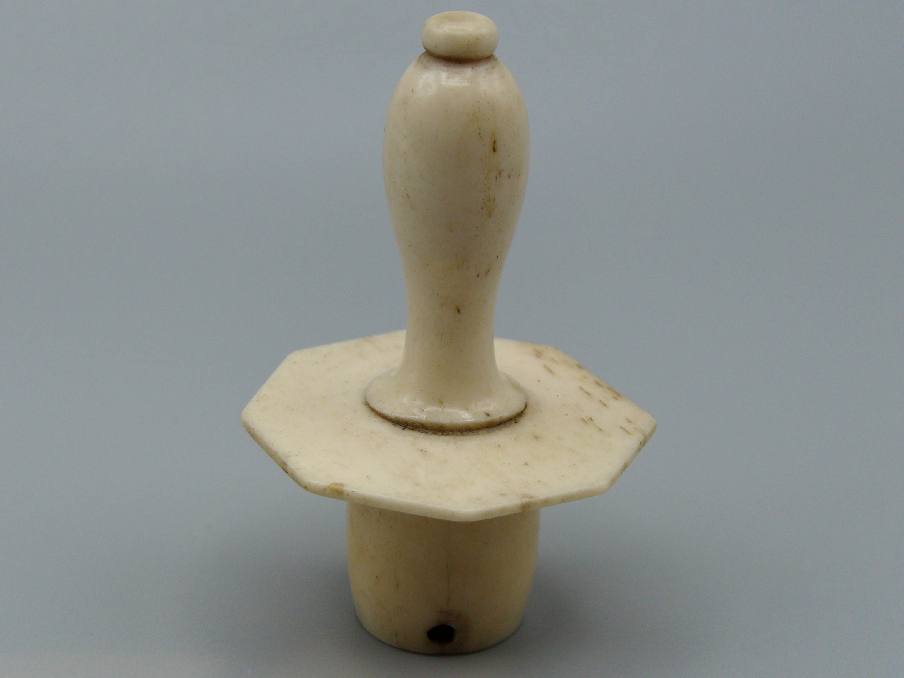 Antique Bone, Natural Bone, Bone Cameo, Mediterranean Bone, handcarved Bone, Asien Bone