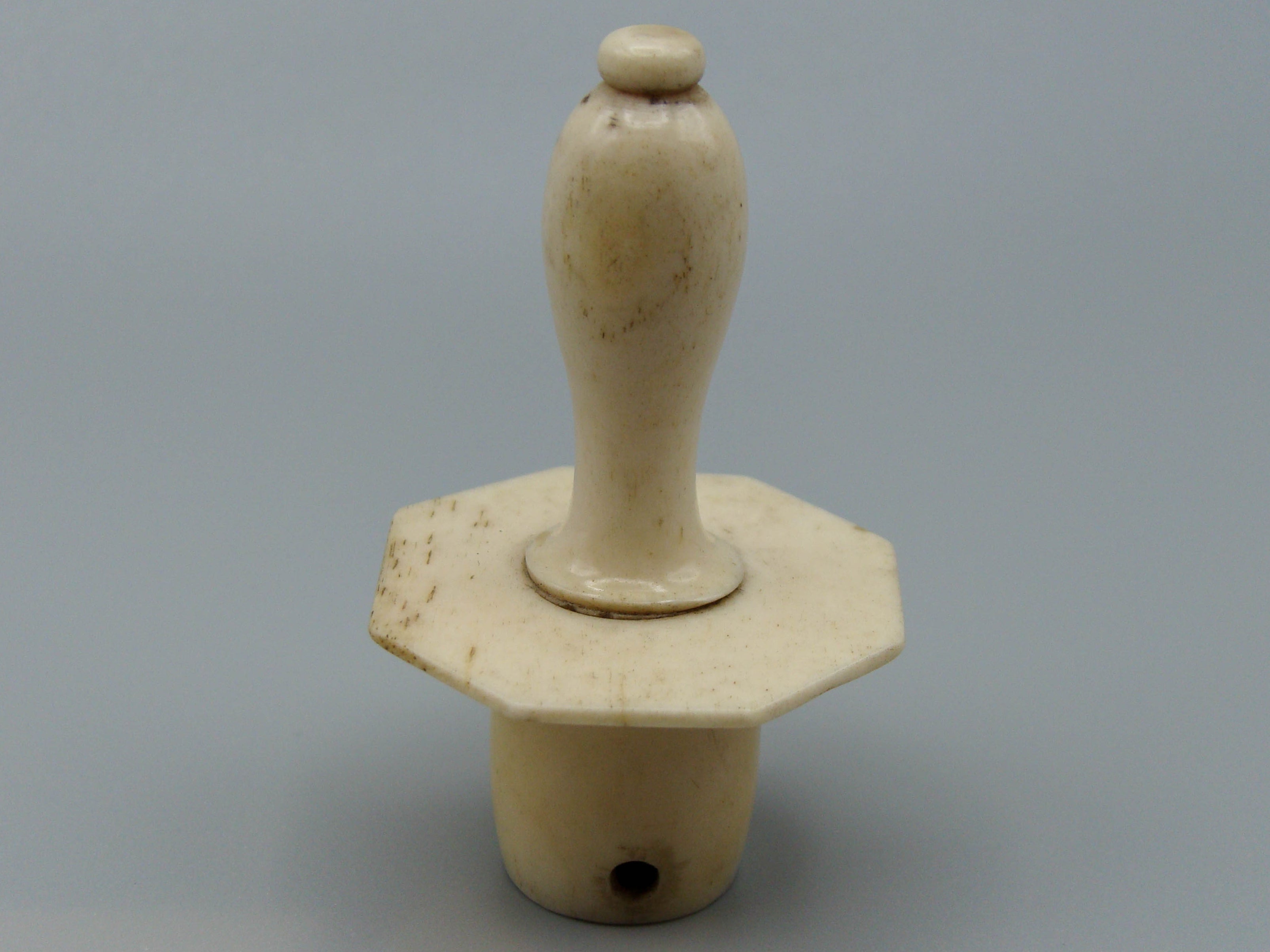 Antique Bone, Natural Bone, Bone Cameo, Mediterranean Bone, handcarved Bone, Asien Bone