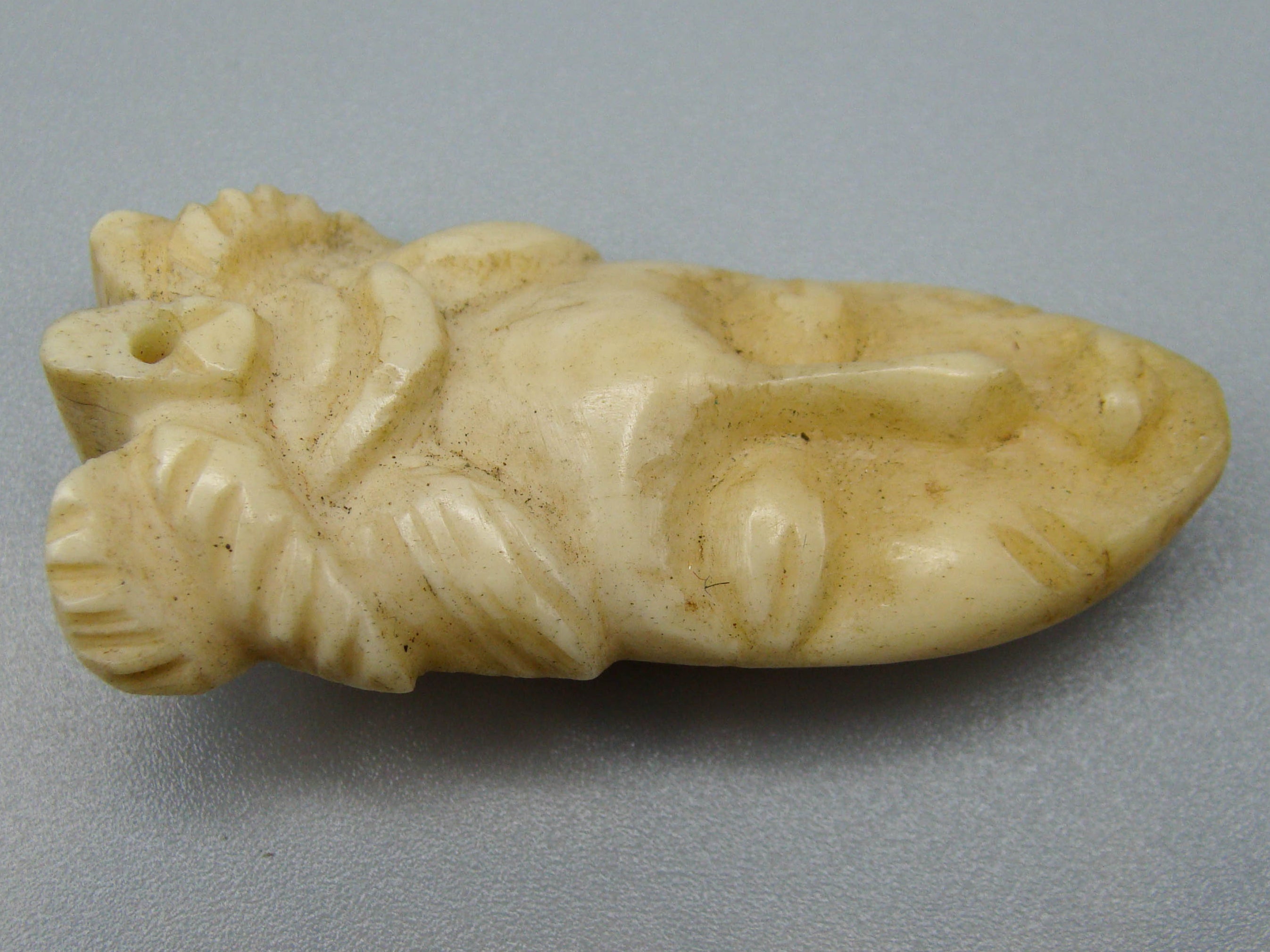 Antique Bone, Natural Bone, Animal bone, Bone pendant, Mediterranean bone, handcarved bone, Asien bone