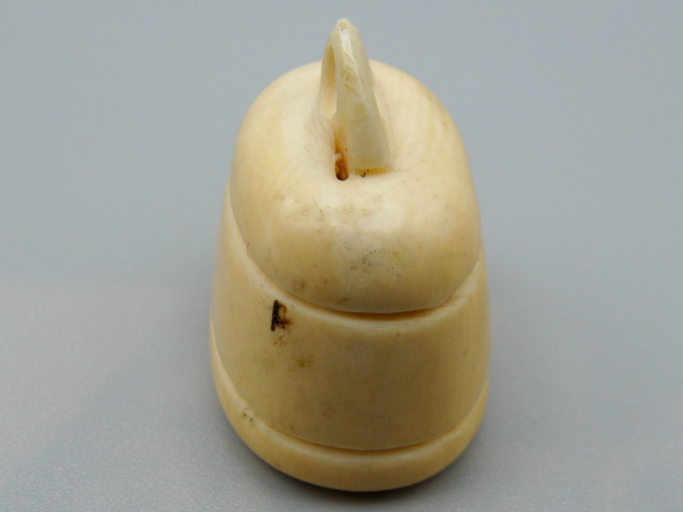 Antique Ivory, Natural Ivory, Mediterranean Ivory, handcarved Ivory, Asien Ivory, Elephant Ivory, Ivory Chain, Ivory Pendant
