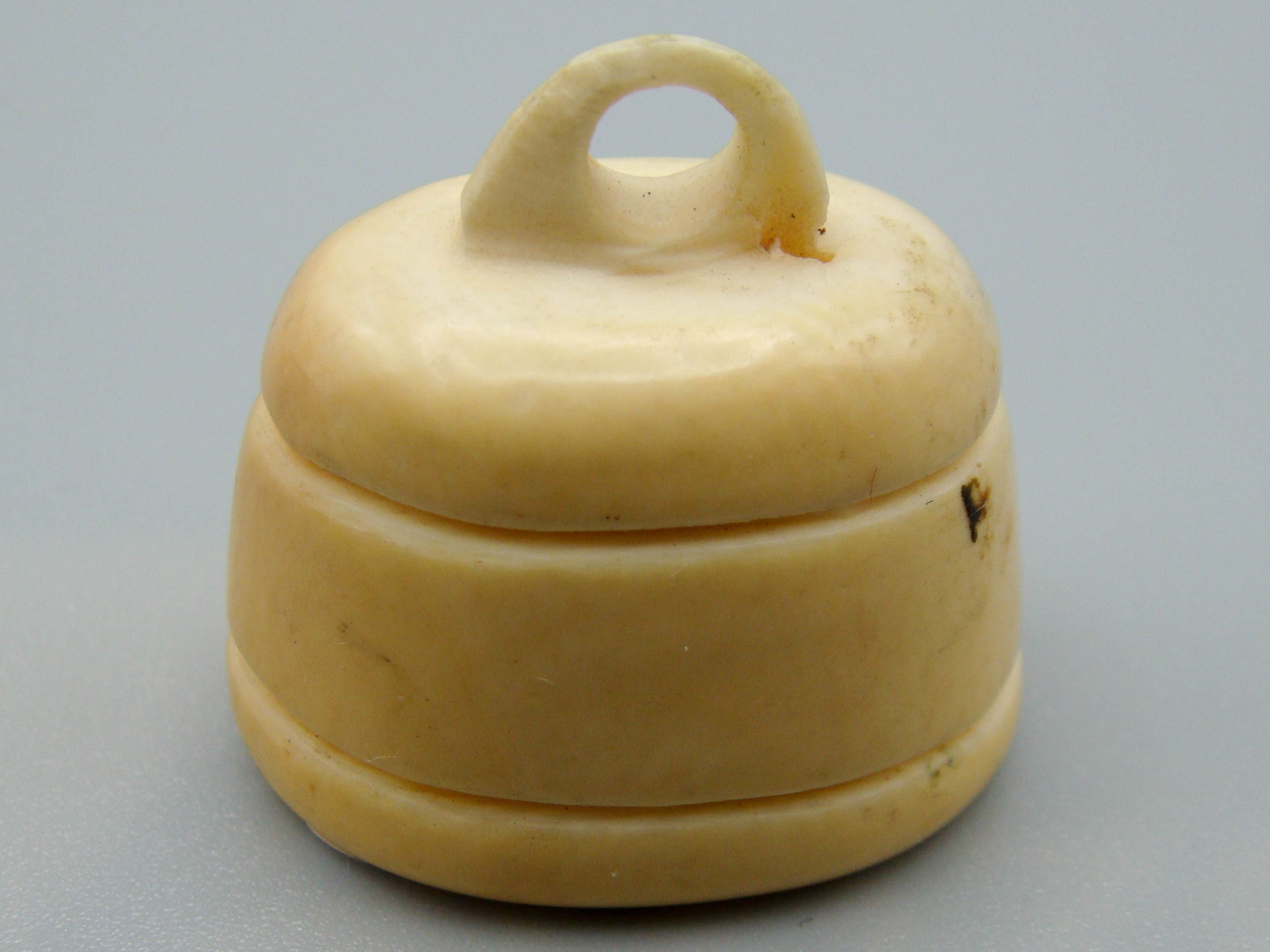 Antique Ivory, Natural Ivory, Mediterranean Ivory, handcarved Ivory, Asien Ivory, Elephant Ivory, Ivory Chain, Ivory Pendant