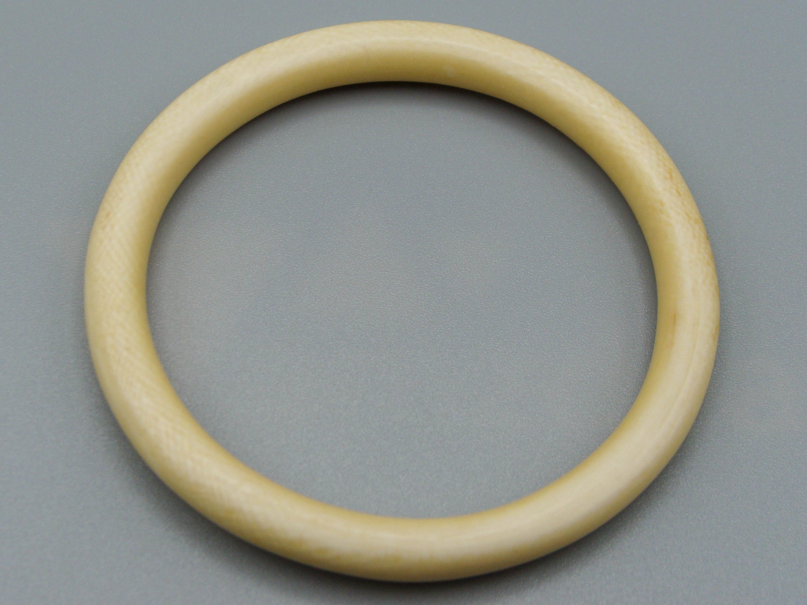 Antique Ivory, Natural Ivory, Ivory Bracelet, Mediterranean Ivory, handcarved Ivory, Asien Ivory, Elephant Ivory