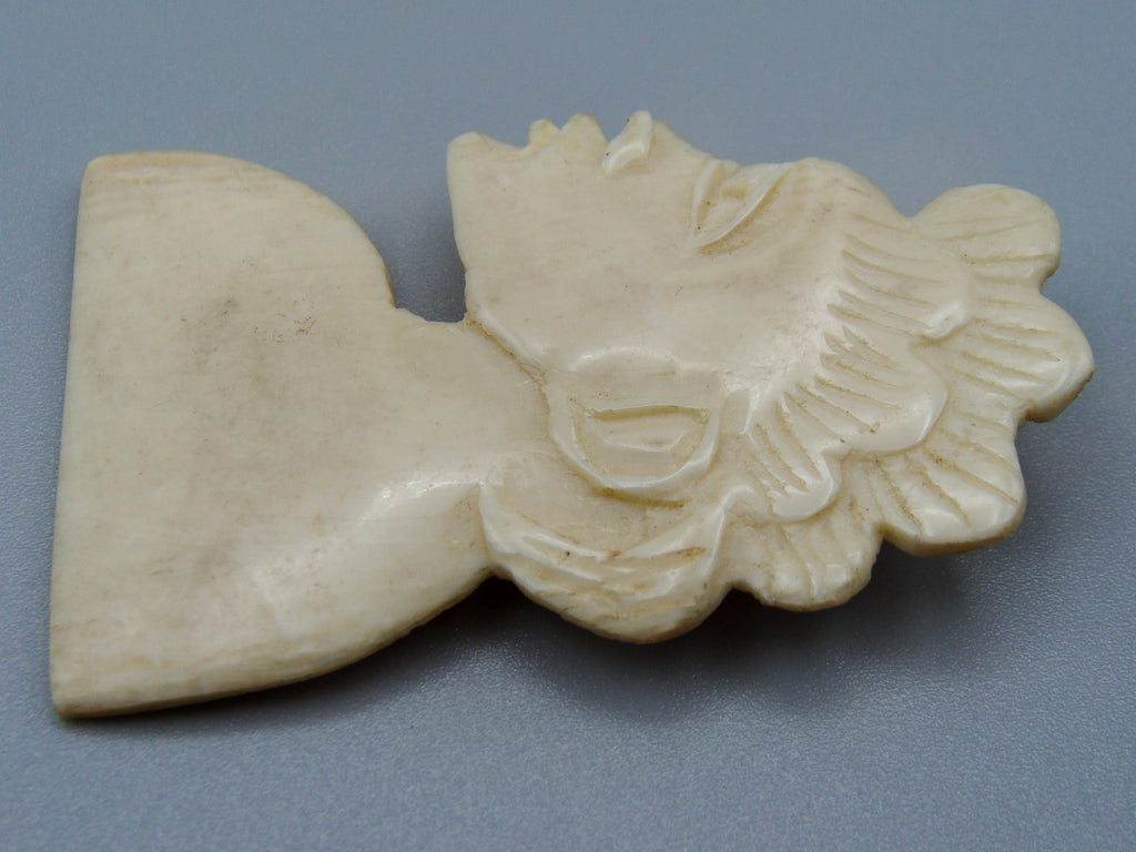 Antique Ivory, Natural Ivory, Ivory Brooch, Mediterranean Ivory, handcarved Ivory, Asien Ivory, Elephant Ivory