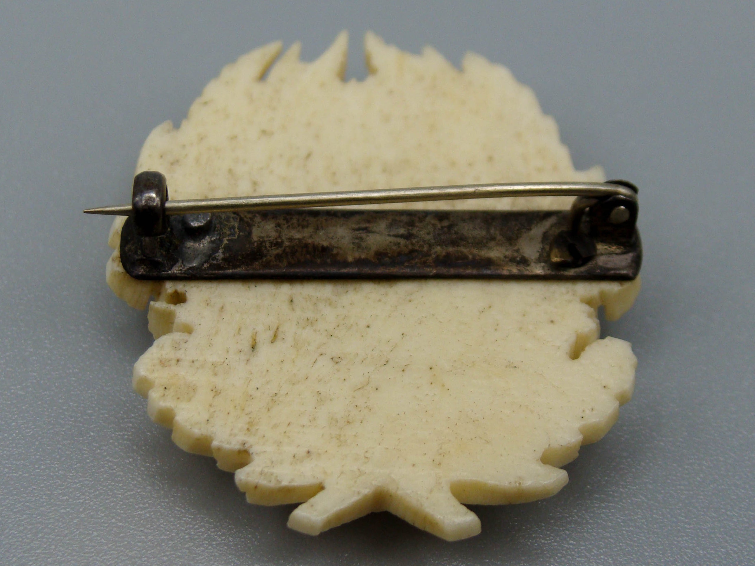 Antique Bone, Natural Bone, Animal bone, Bone Brooch, Mediterranean bone, handcarved bone, Asien bone