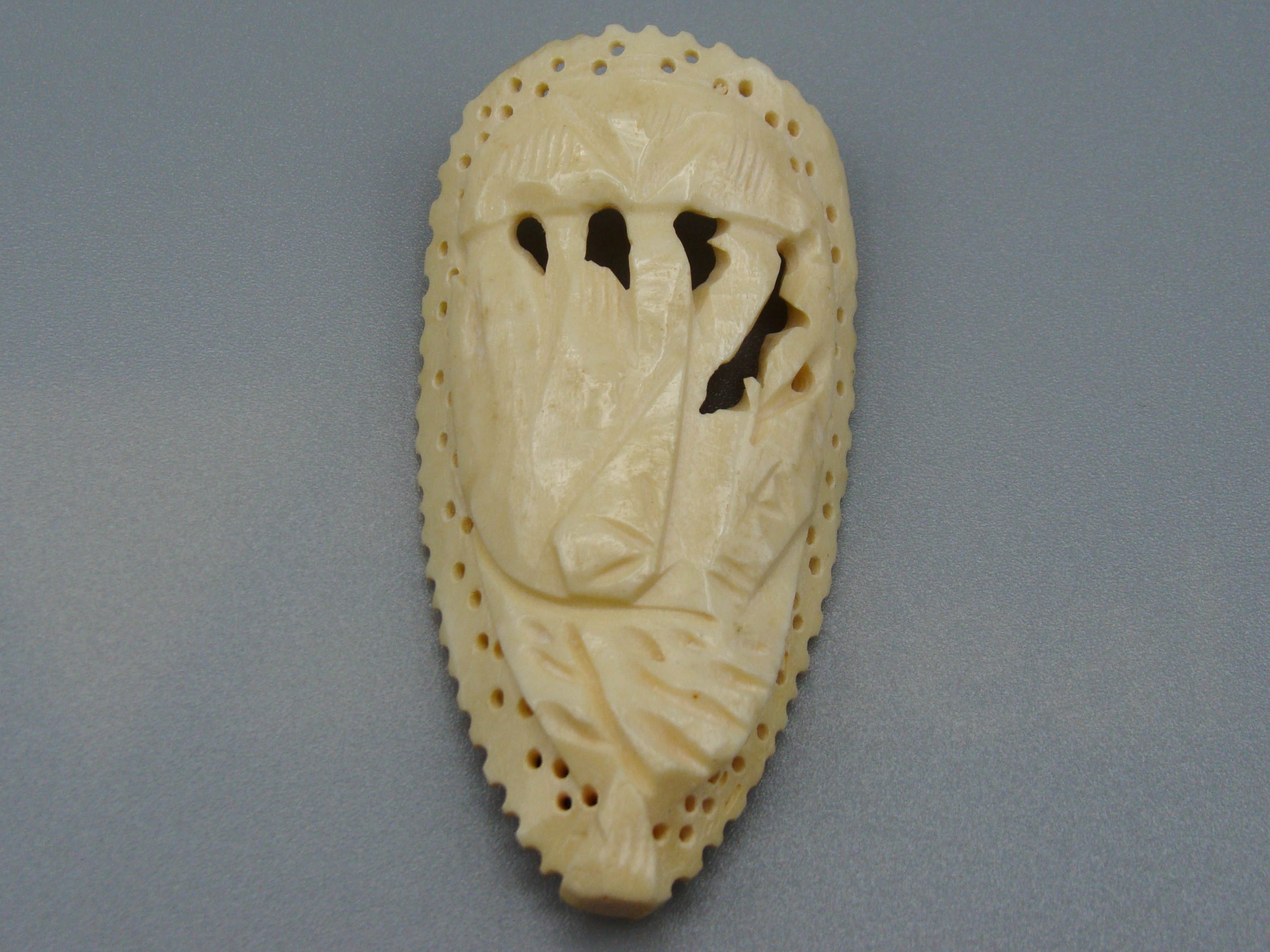 Antique Bone, Natural Bone, Bone Cameo, Mediterranean Bone, handcarved Bone, Asien Bone