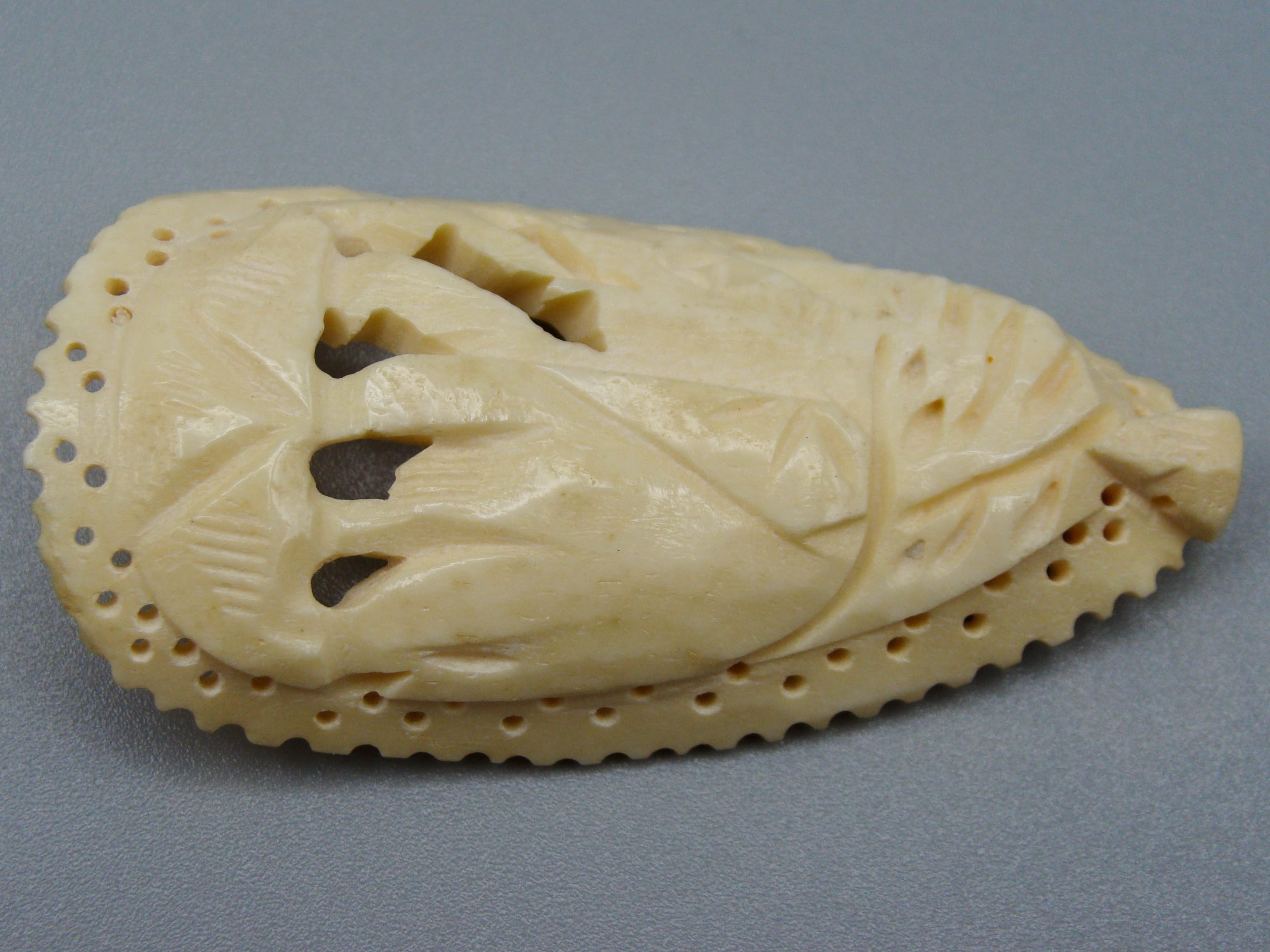 Antique Bone, Natural Bone, Bone Cameo, Mediterranean Bone, handcarved Bone, Asien Bone