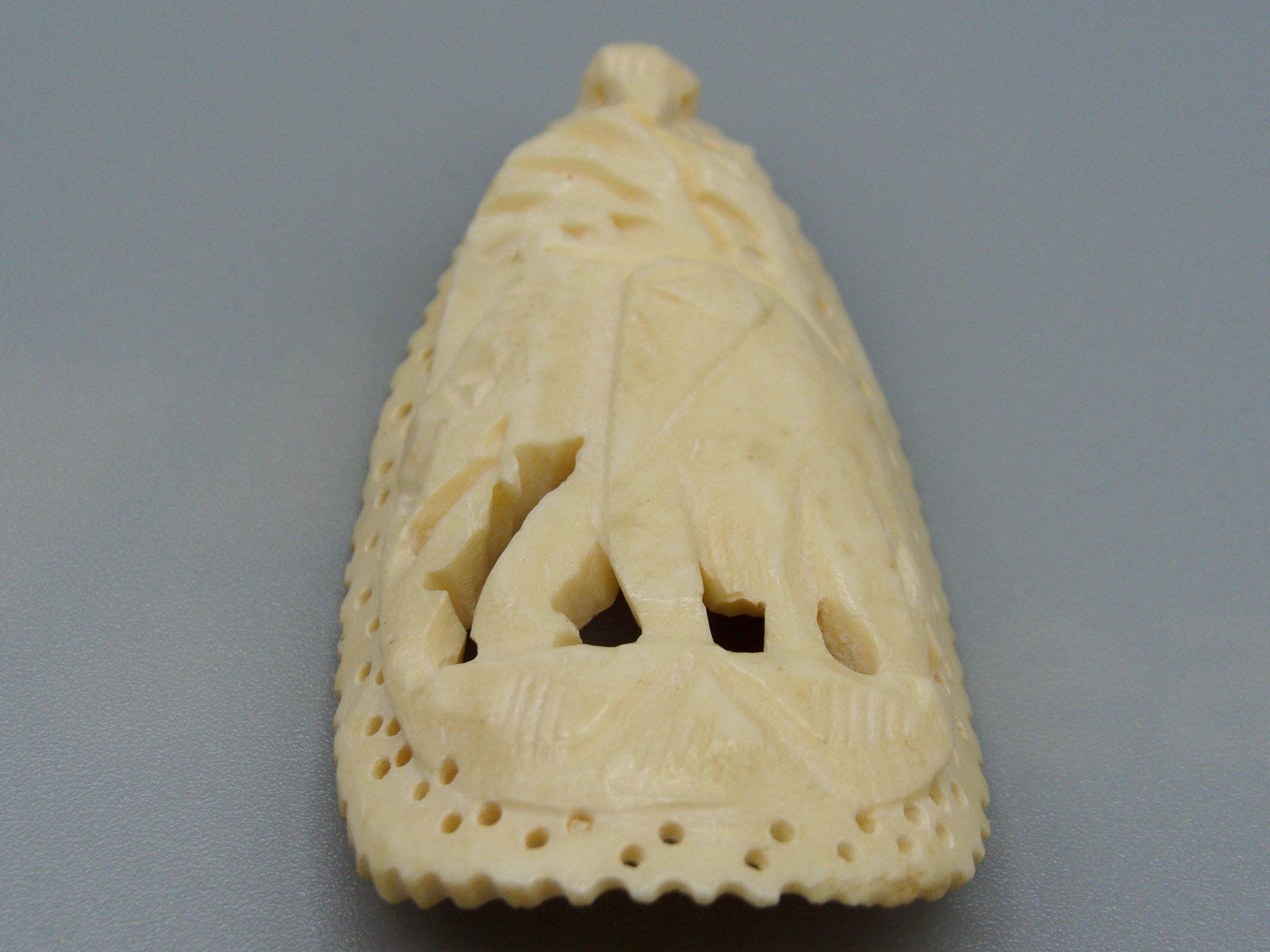 Antique Bone, Natural Bone, Bone Cameo, Mediterranean Bone, handcarved Bone, Asien Bone